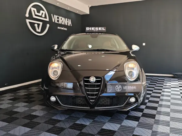 Alfa Romeo MiTo Distinctive 12