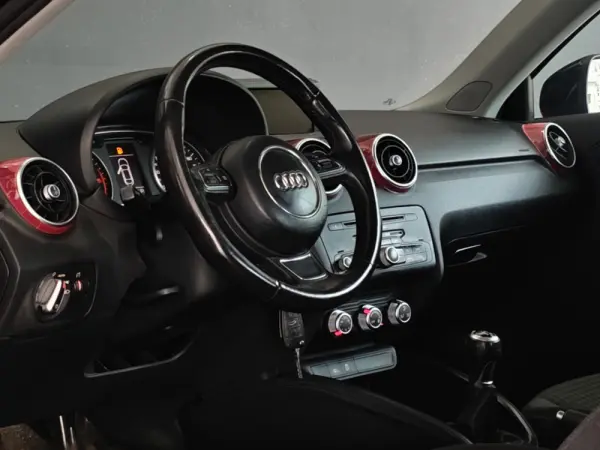 Audi A1 1.6 TDI Sport 99g 27