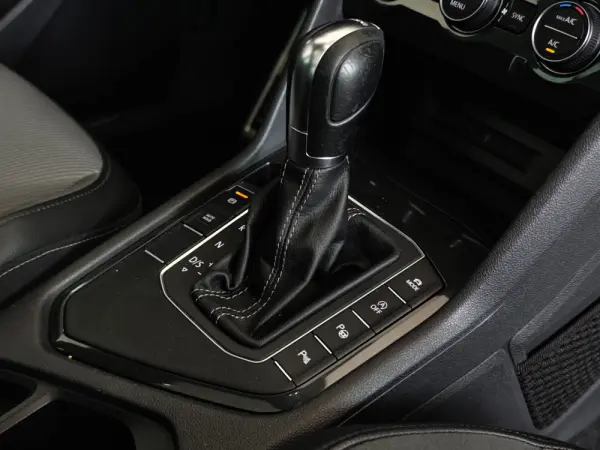 Volkswagen Tiguan 1.5 TSI R-Line DSG 54