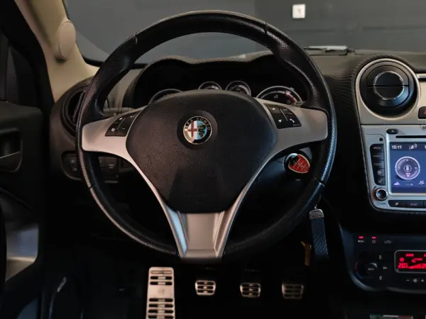 Alfa Romeo MiTo Distinctive 43
