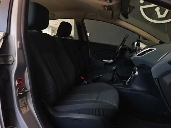 Ford Fiesta 1.25 Titanium 42