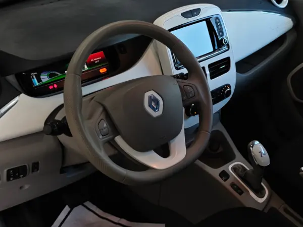 Renault Zoe (c/ Bateria) 22 kwh Life 26