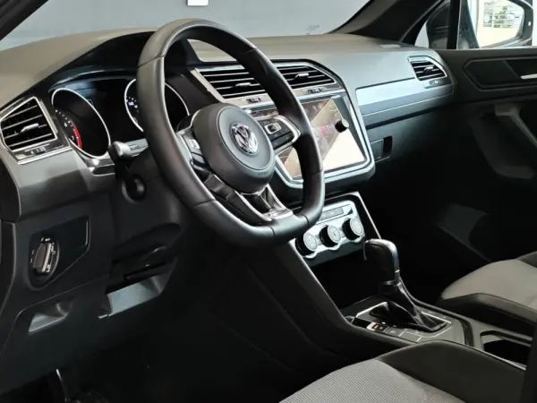 Volkswagen Tiguan 1.5 TSI R-Line DSG 41