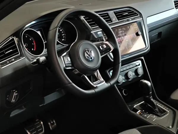 Volkswagen Tiguan 1.5 TSI R-Line DSG 40