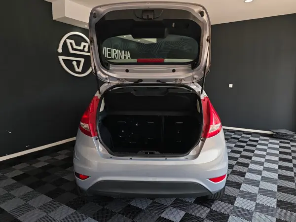 Ford Fiesta 1.25 Titanium 52