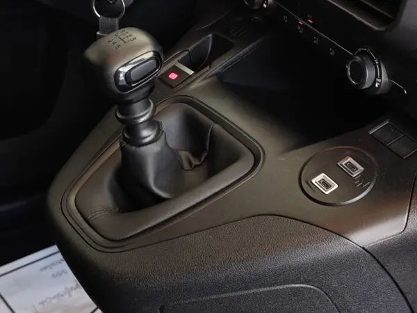 Peugeot Partner Active 38
