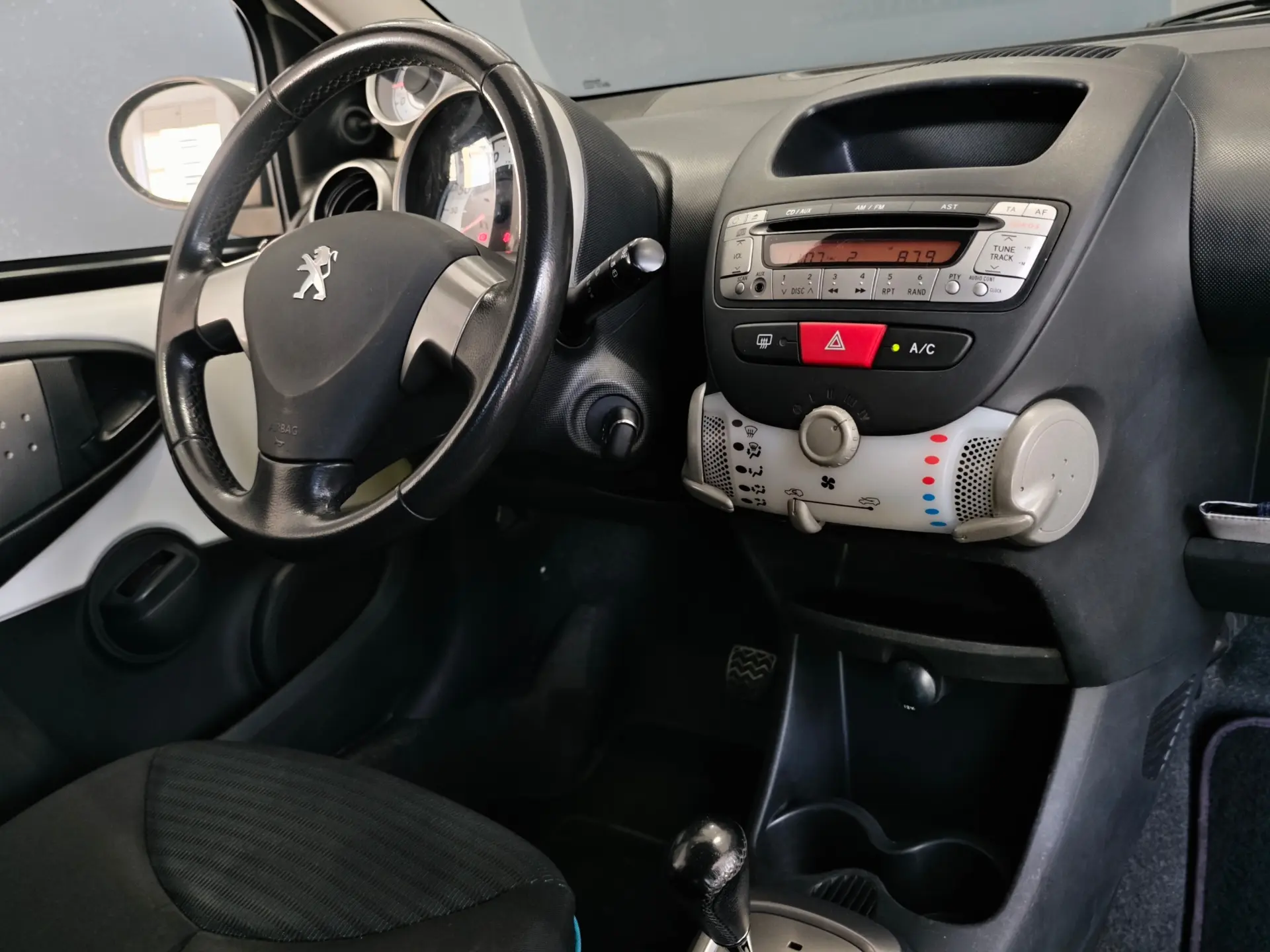 Peugeot 107 1.0 Sportium 2-Tronic 40