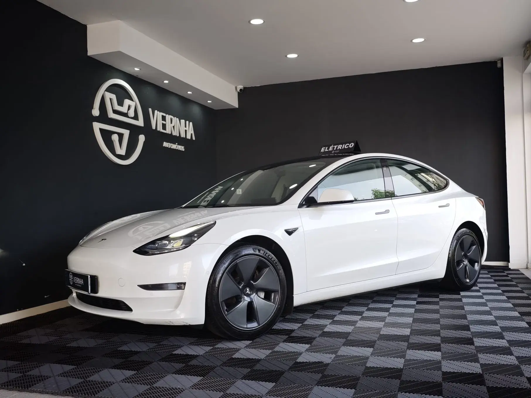 Tesla Model 3 Long Range Tração Integral 2
