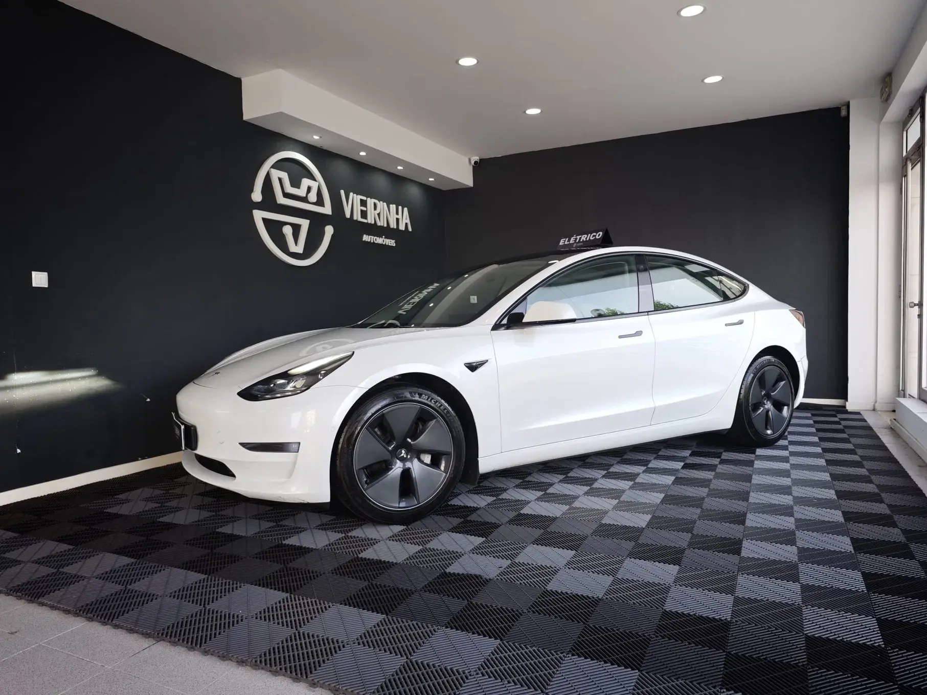 Tesla Model 3 Long Range Tração Integral 3