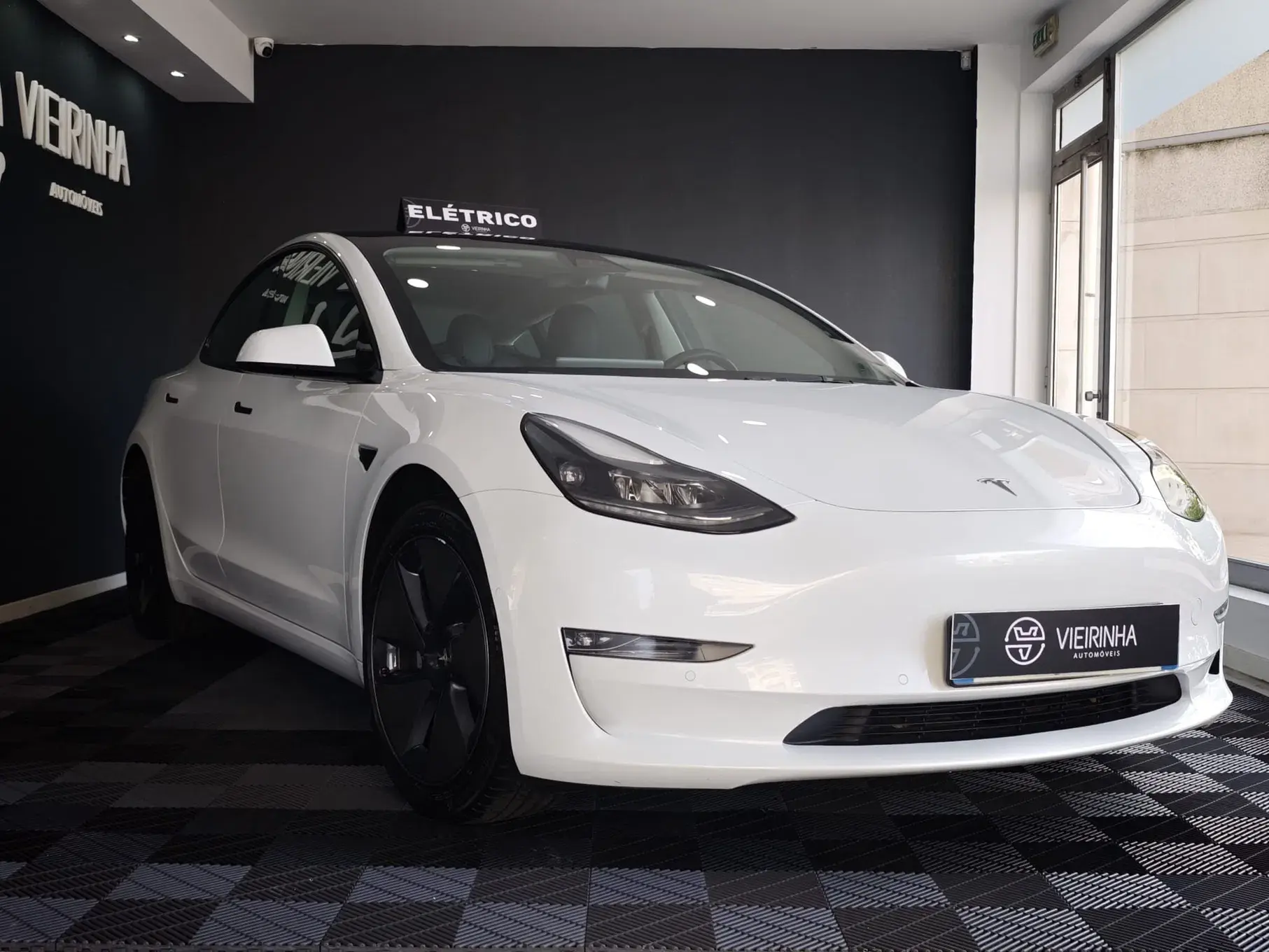 Tesla Model 3 Long Range Tração Integral 10