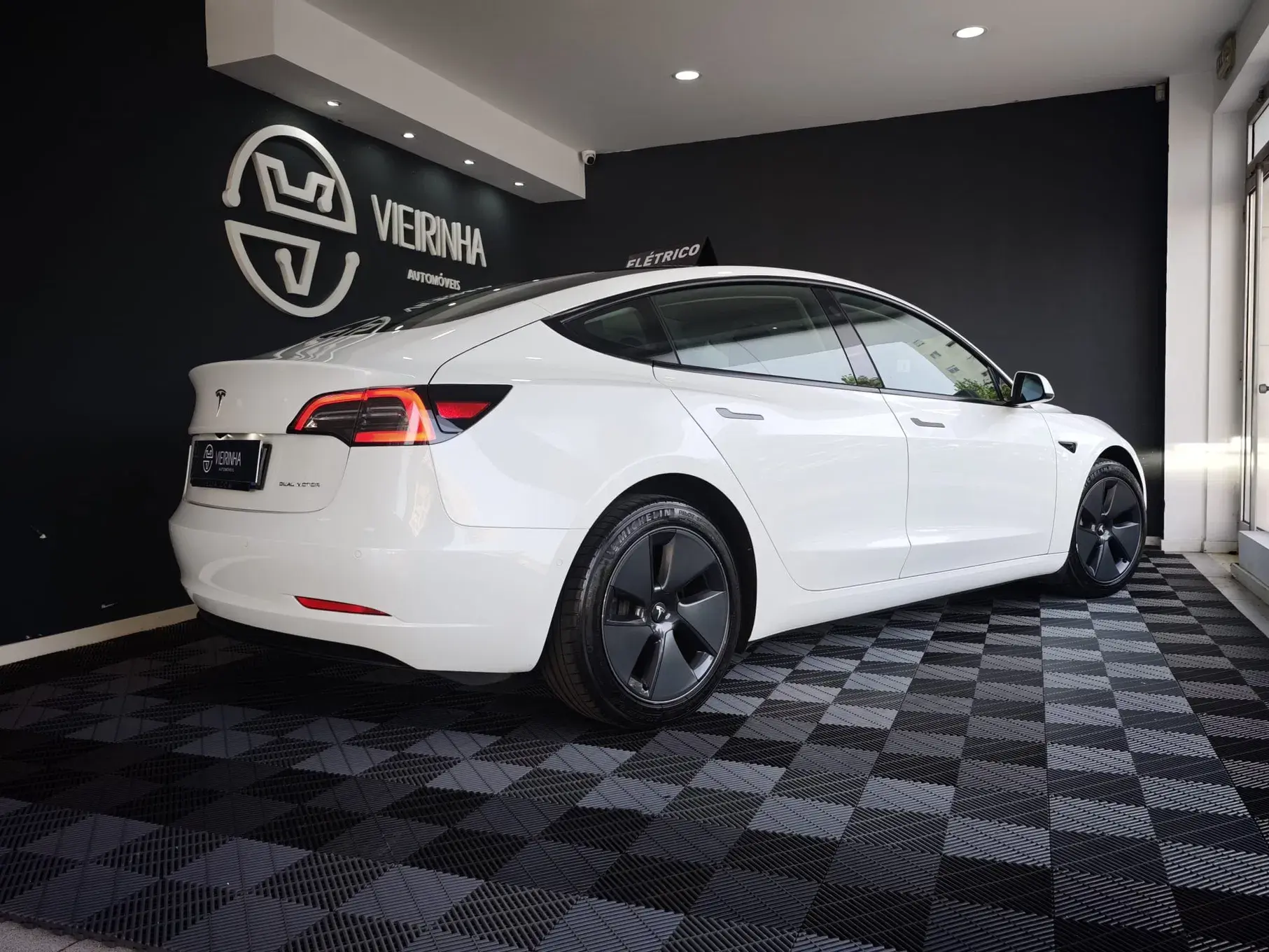 Tesla Model 3 Long Range Tração Integral 13