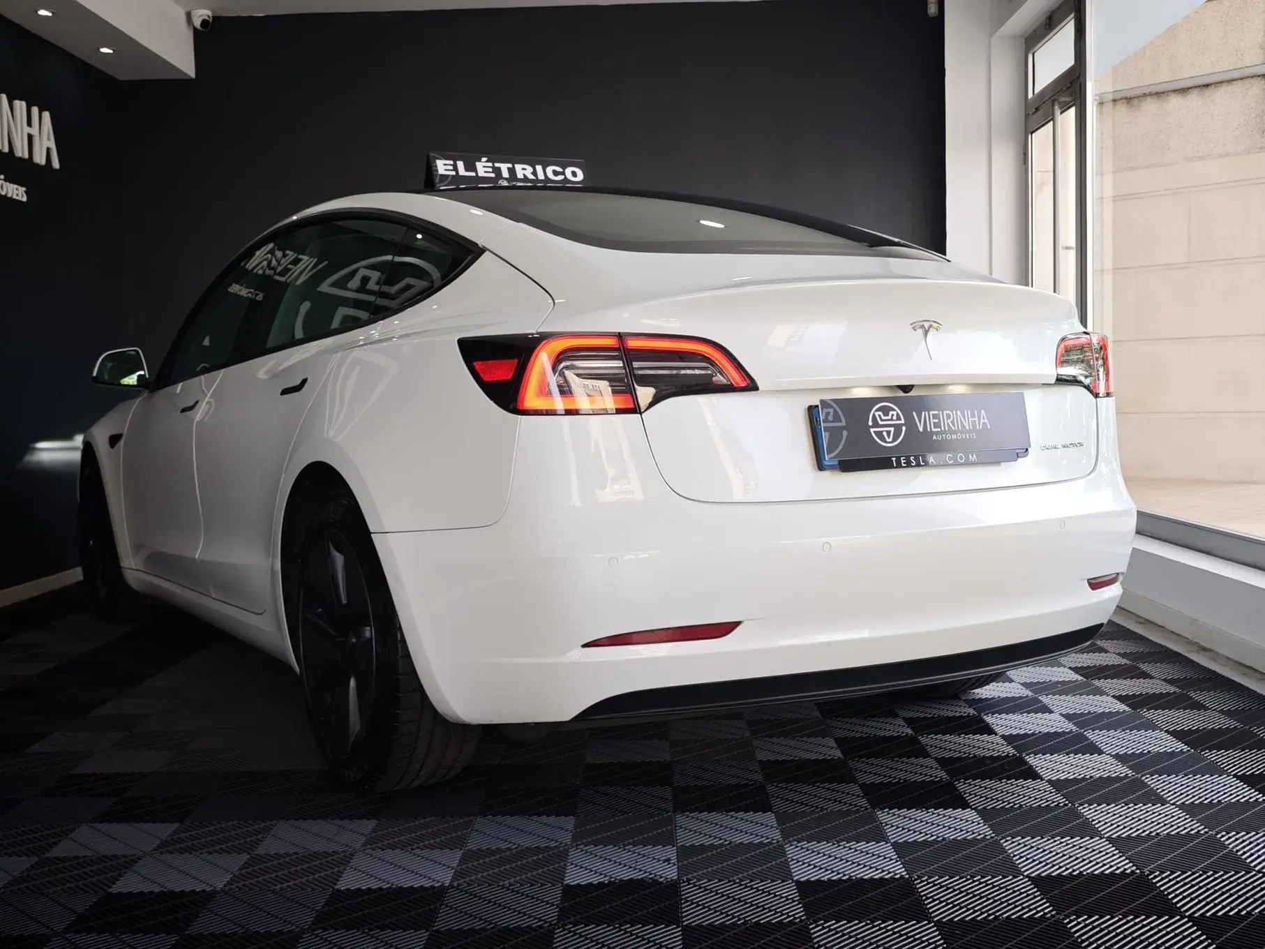 Tesla Model 3 Long Range Tração Integral 20