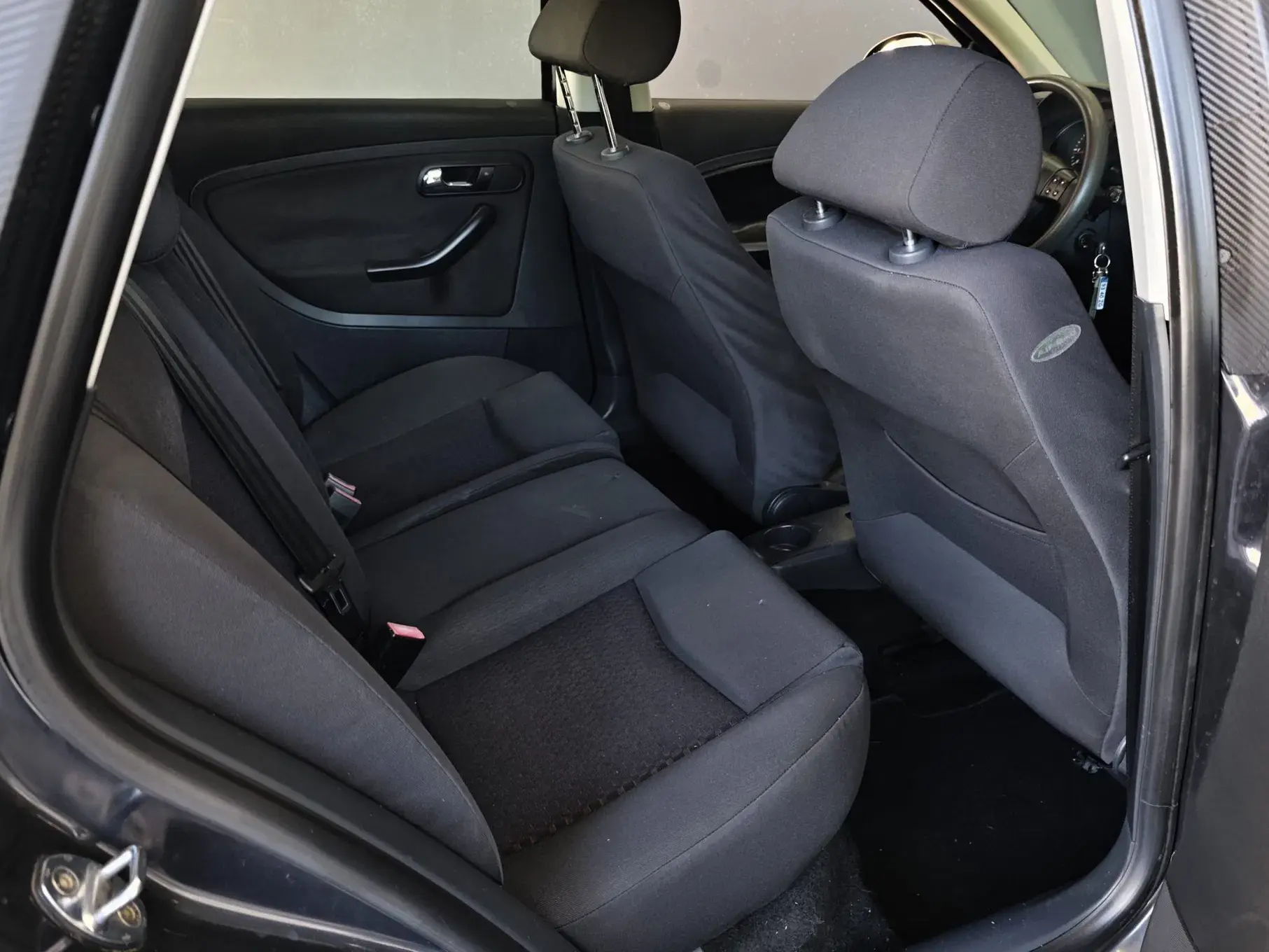 SEAT Ibiza 1.4 16V Sport 32