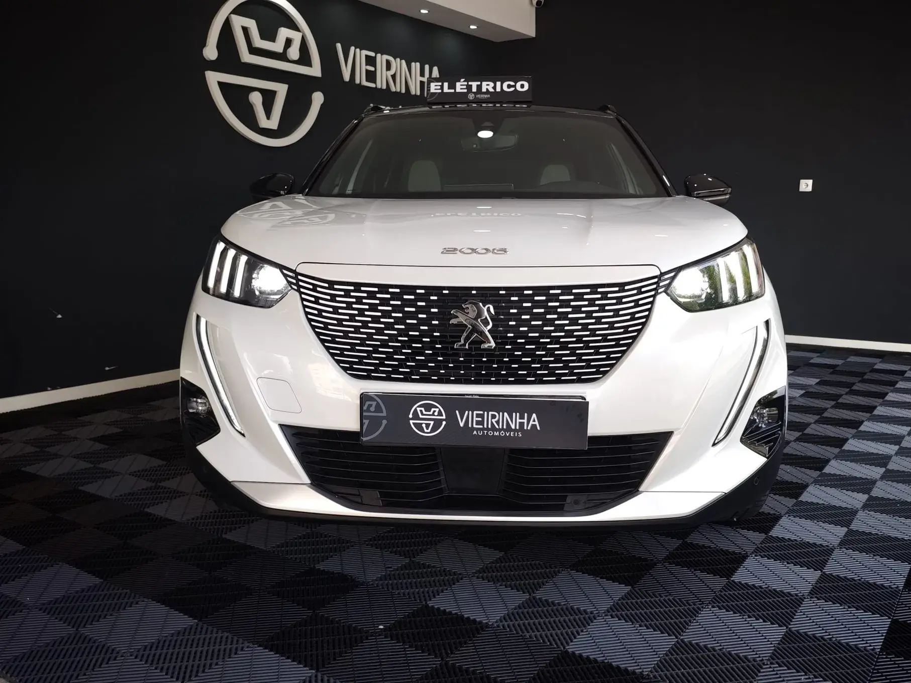 Peugeot e-2008 GT Pack 8