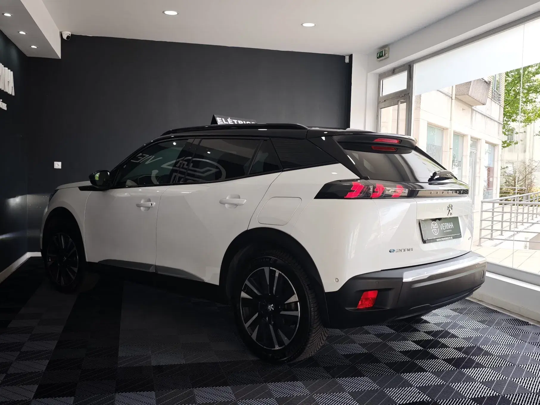 Peugeot e-2008 GT Pack 20