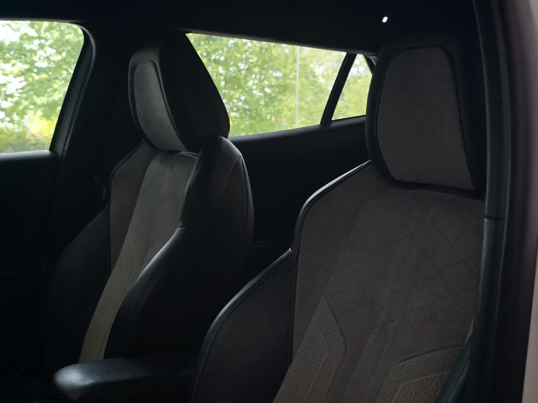 Peugeot e-2008 GT Pack 31