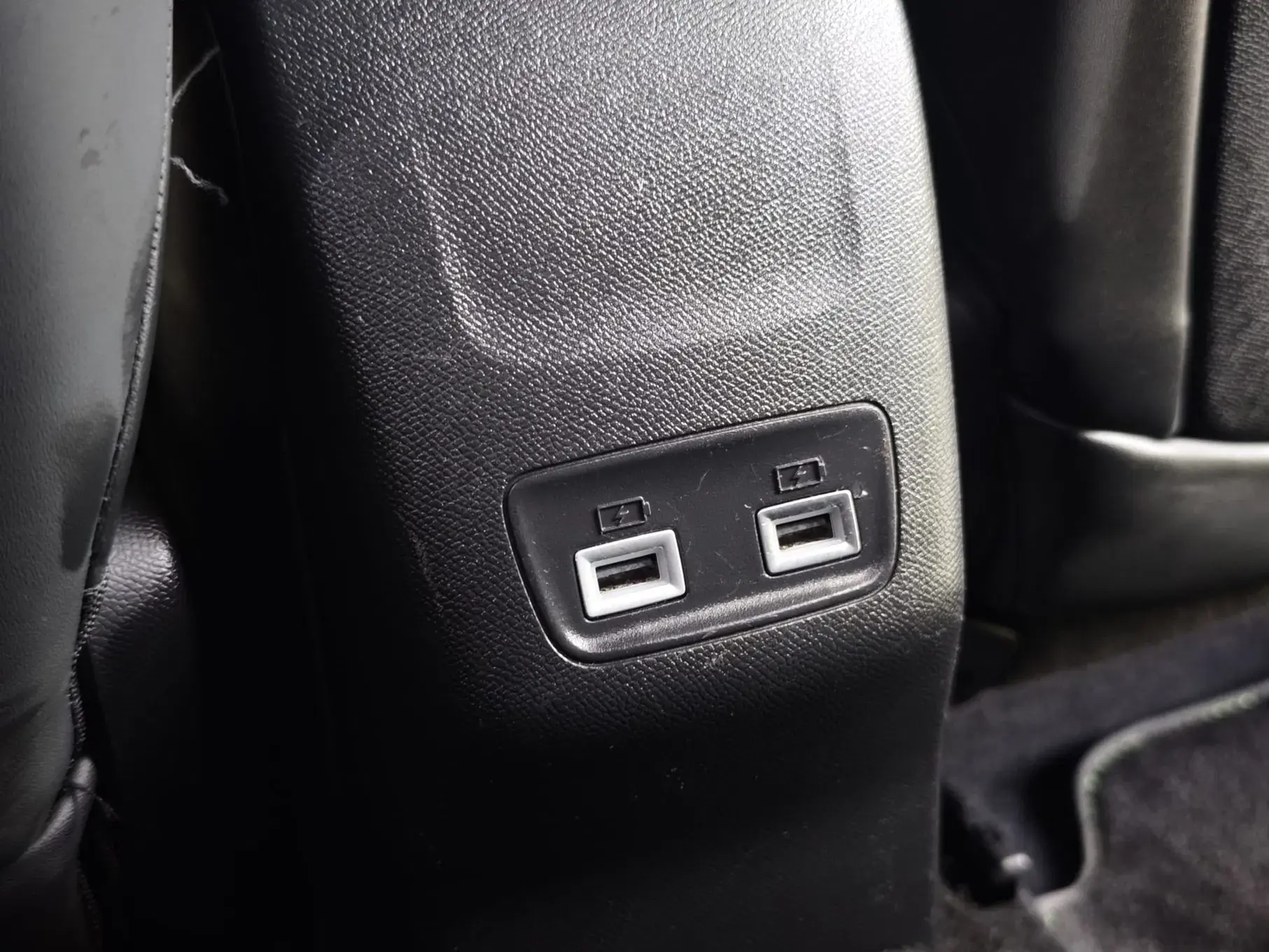 Peugeot e-2008 GT Pack 53