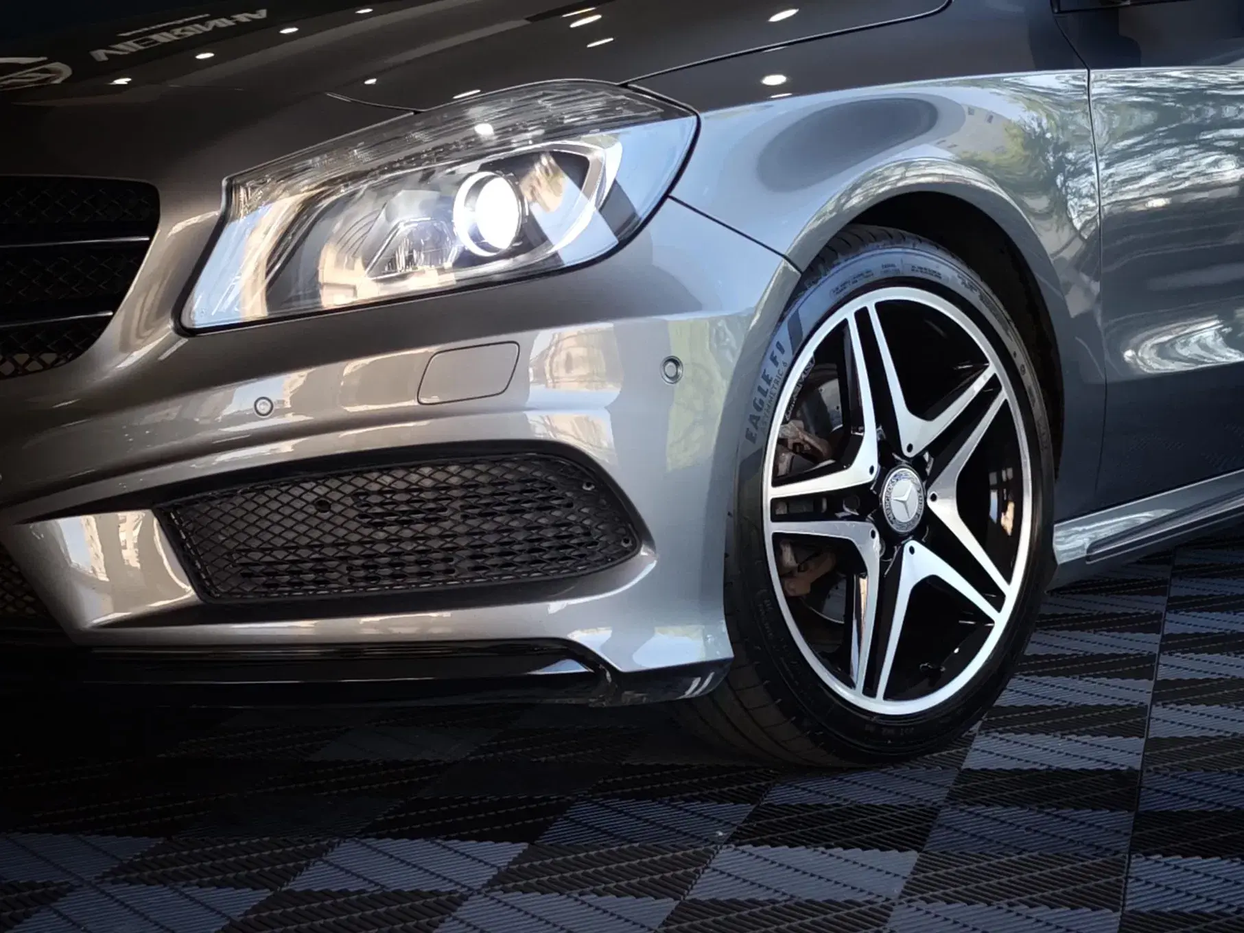Mercedes-Benz A 200 CDI 7G-DCT AMG Line 8