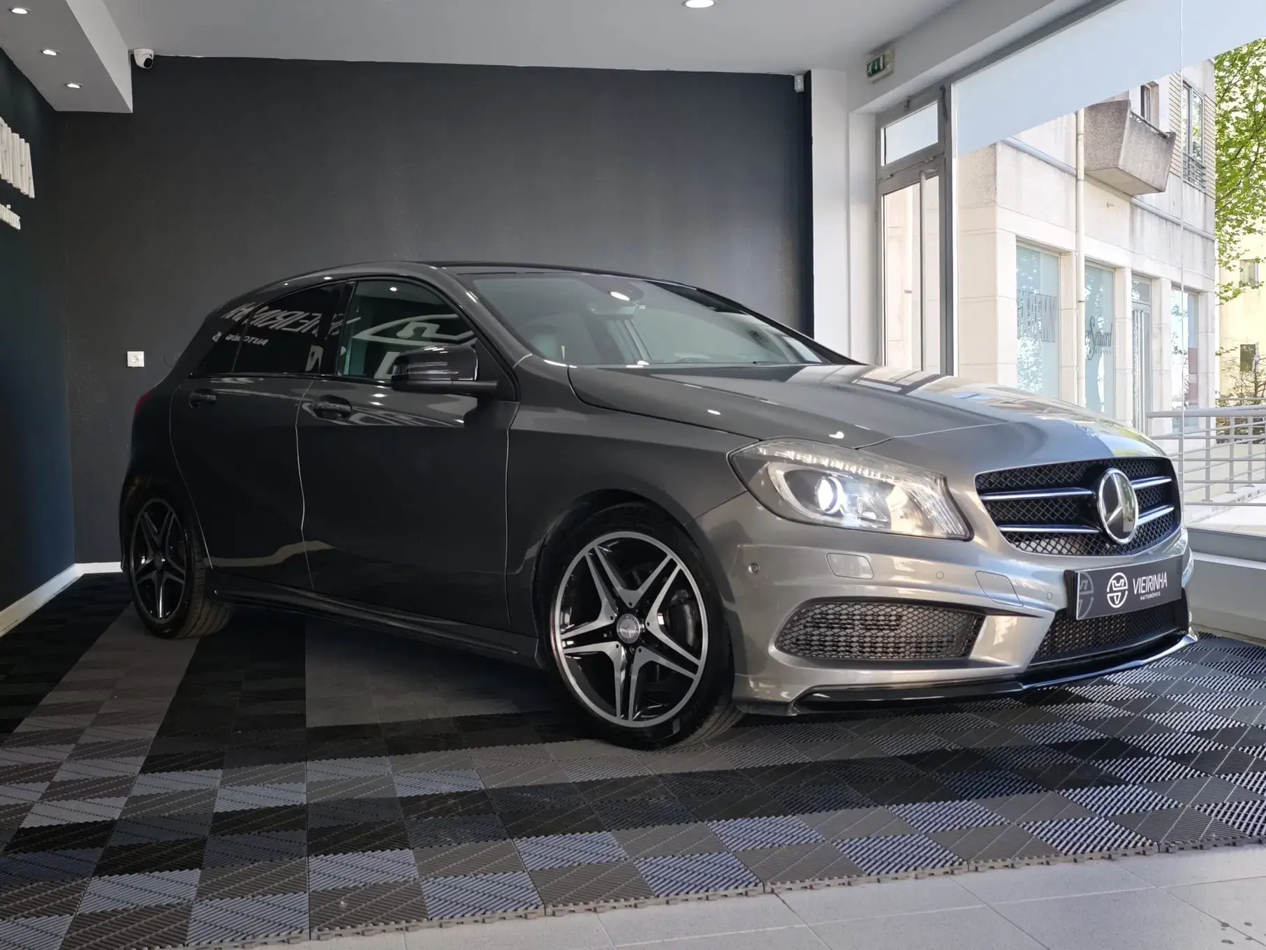 Mercedes-Benz A 200 CDI 7G-DCT AMG Line 12