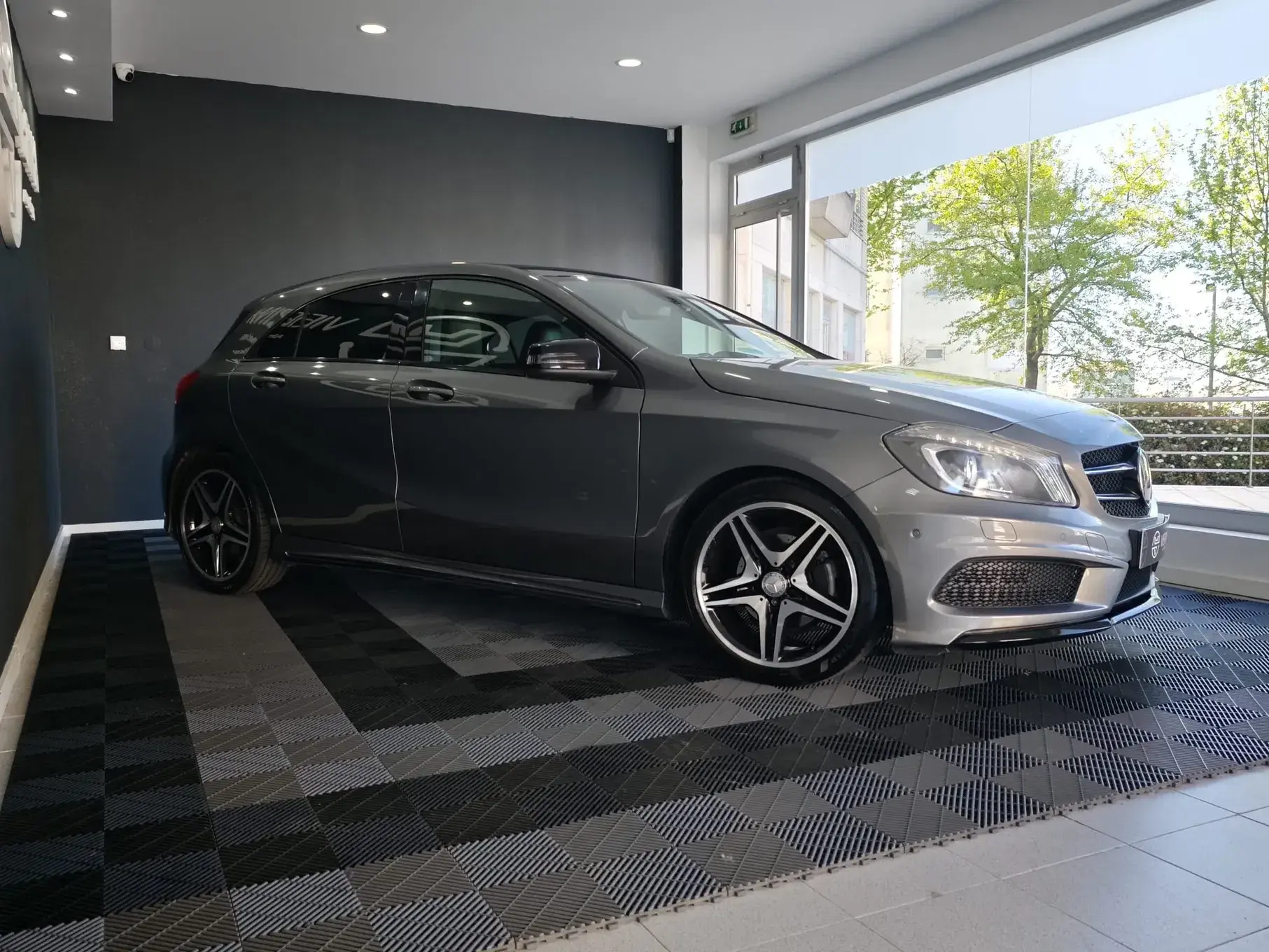 Mercedes-Benz A 200 CDI 7G-DCT AMG Line 13