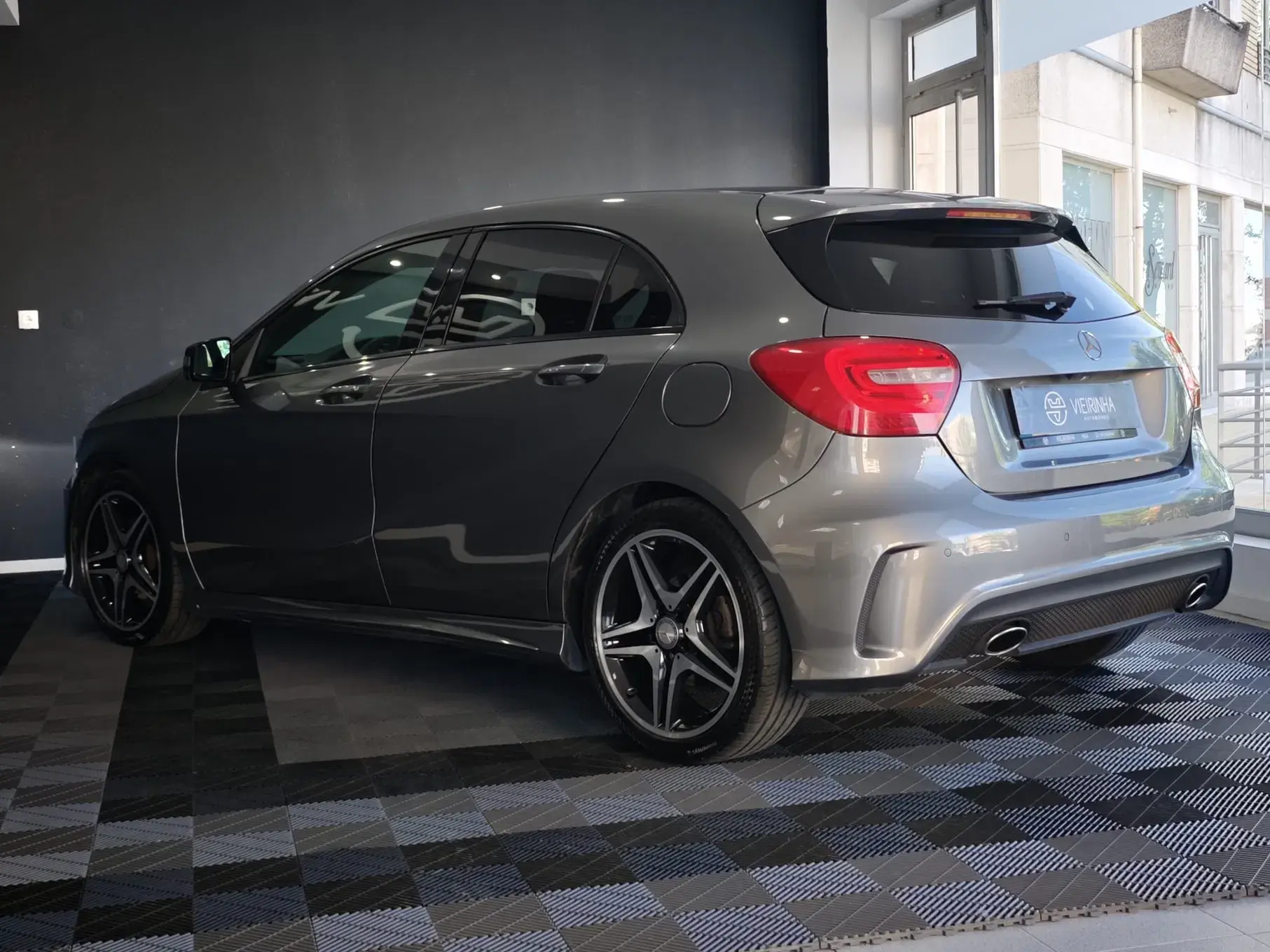 Mercedes-Benz A 200 CDI 7G-DCT AMG Line 23