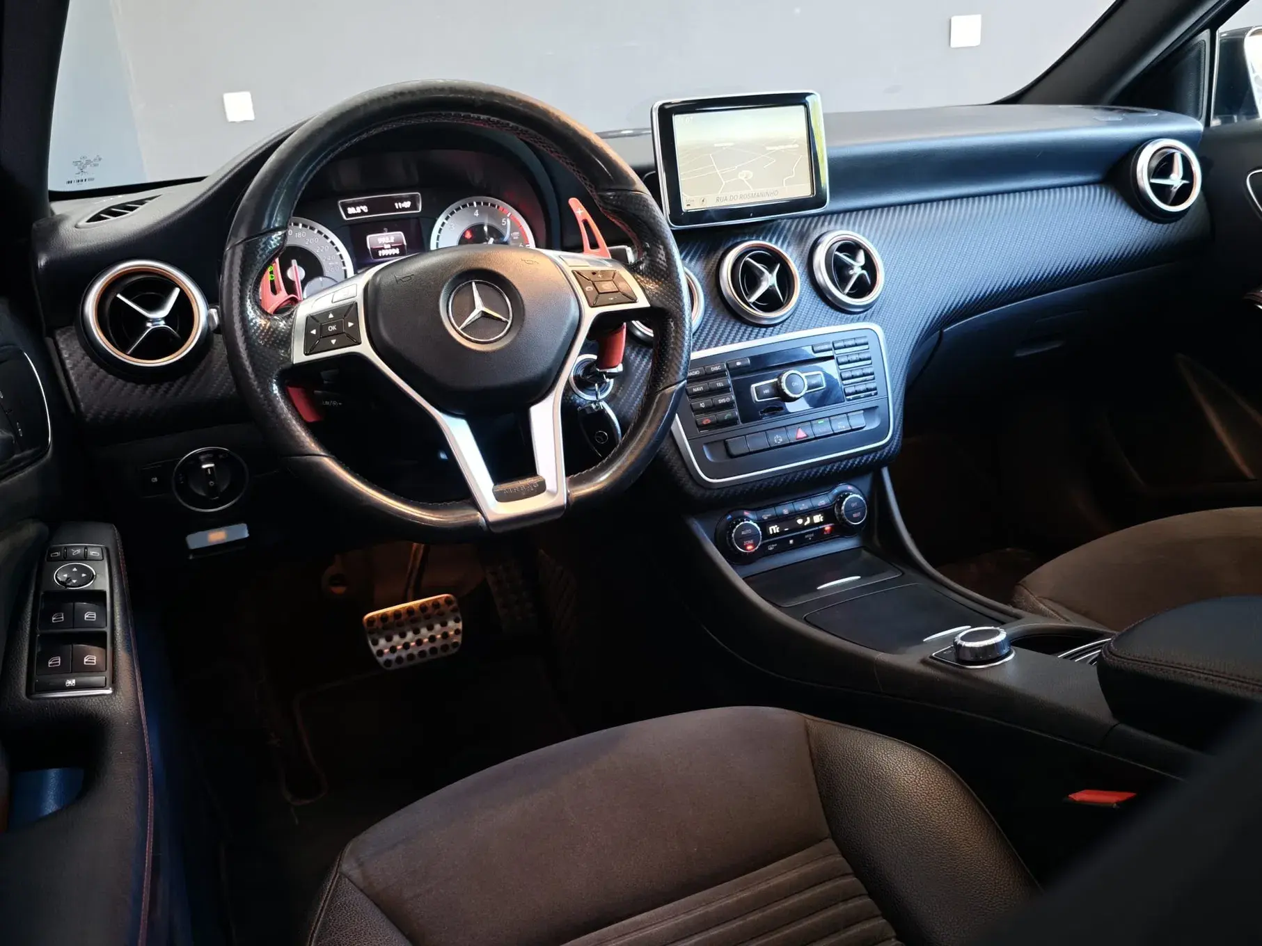 Mercedes-Benz A 200 CDI 7G-DCT AMG Line 49