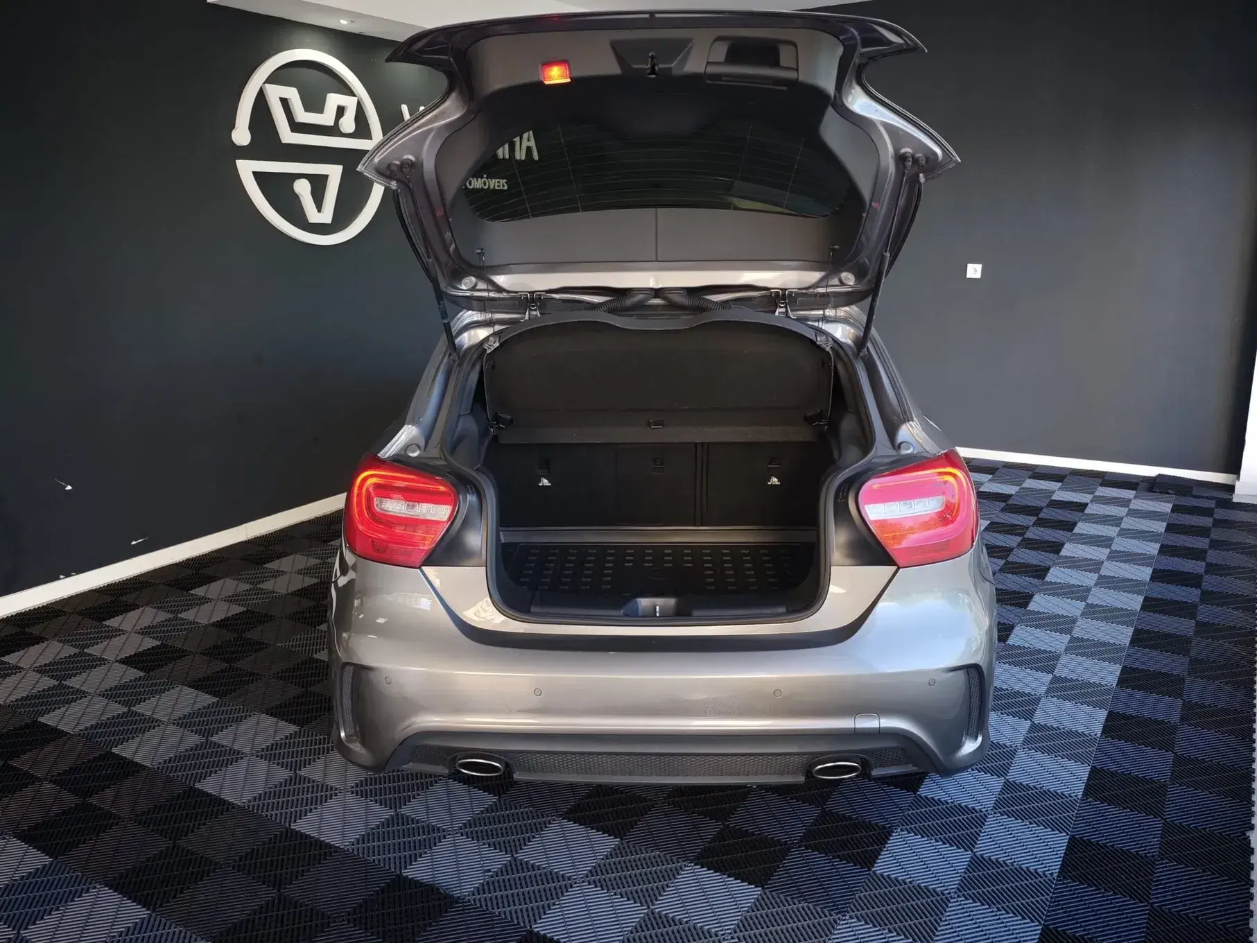 Mercedes-Benz A 200 CDI 7G-DCT AMG Line 59