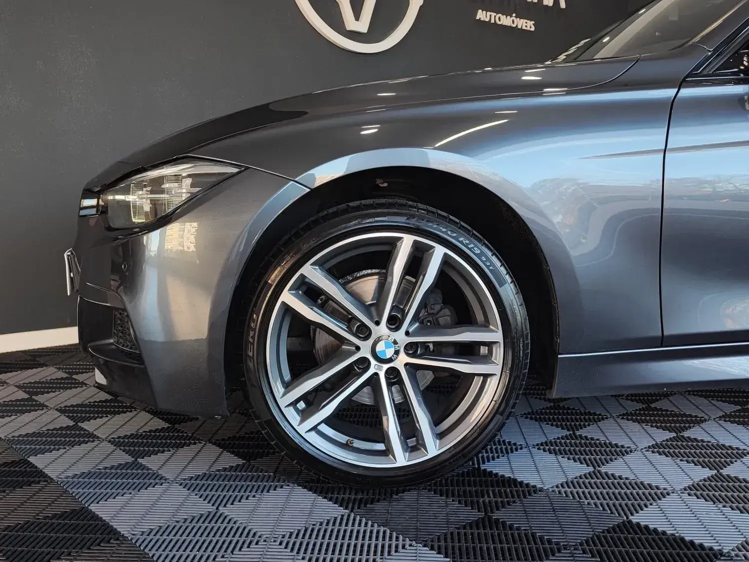 BMW 320 d Auto Pack M 7