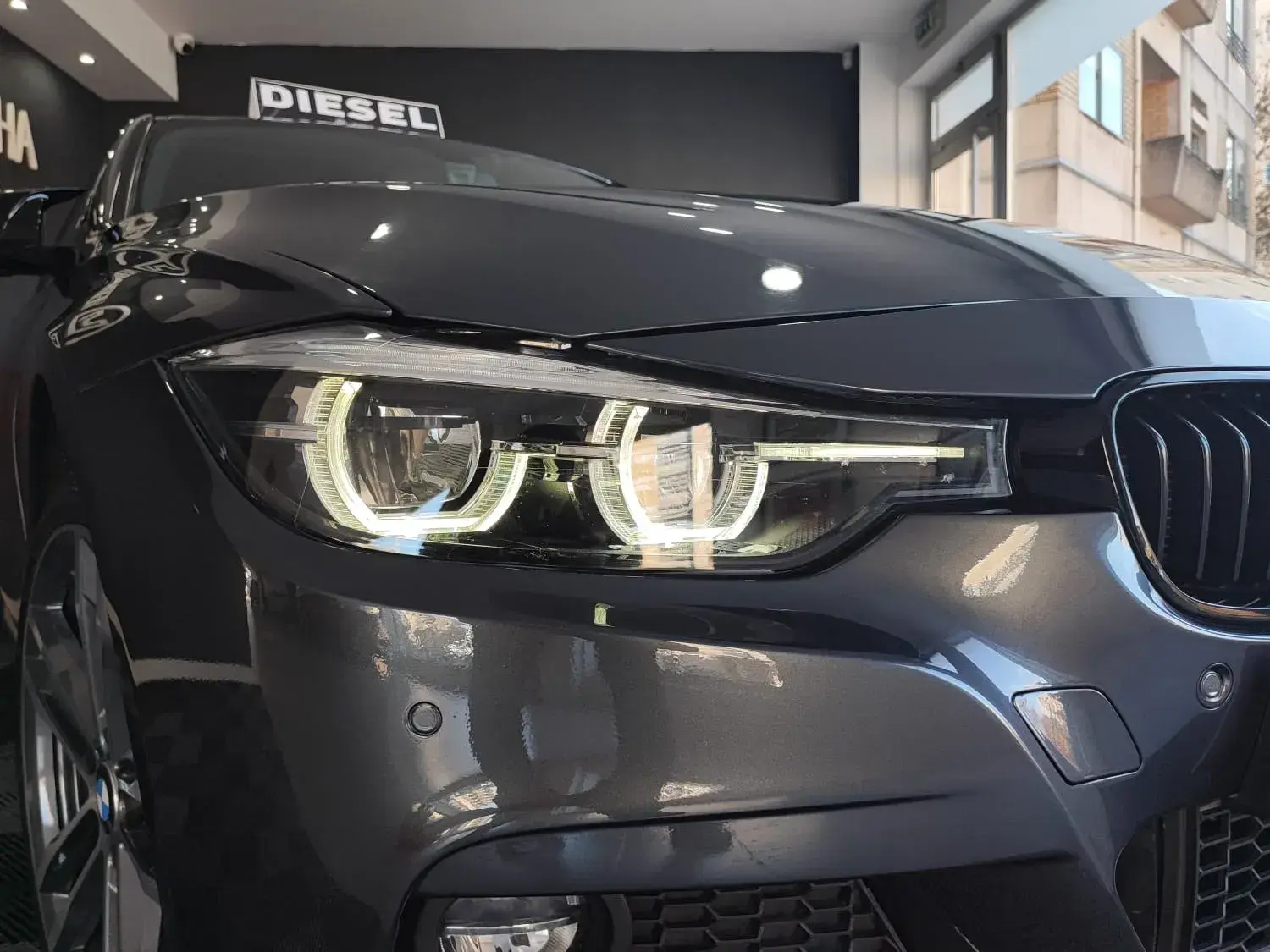 BMW 320 d Auto Pack M 12