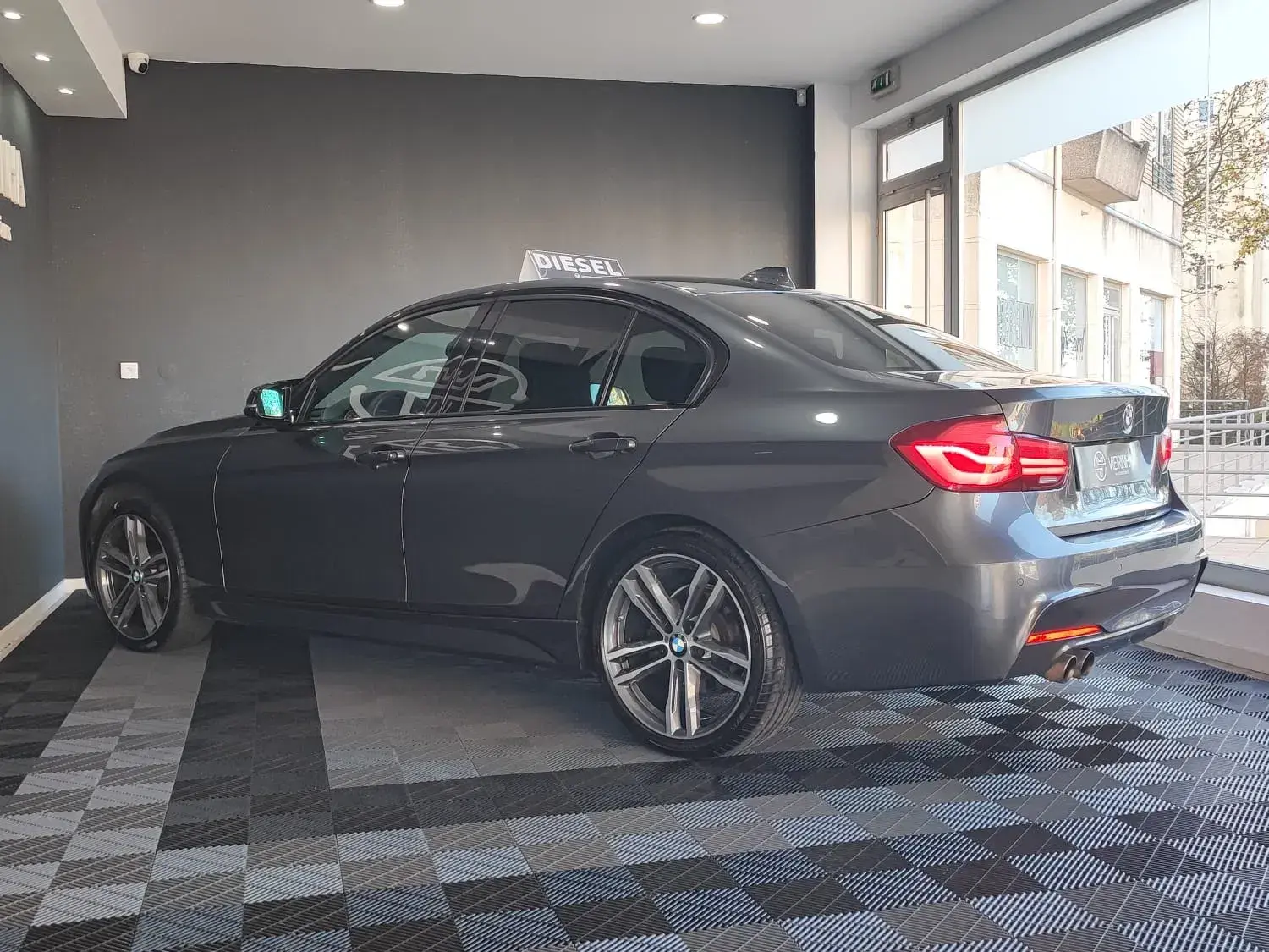 BMW 320 d Auto Pack M 18