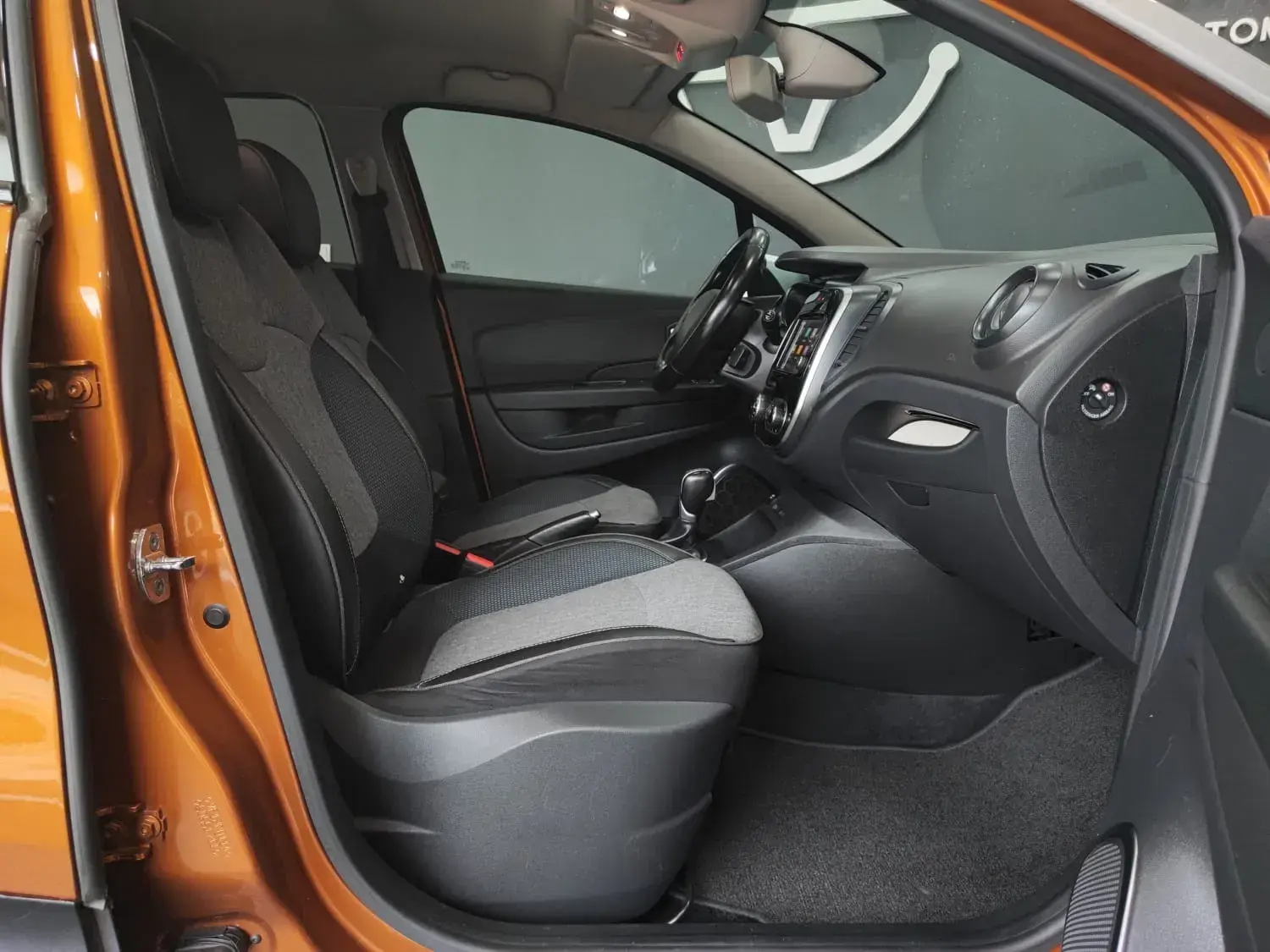 Renault Captur 1.5 dCi Exclusive EDC 33