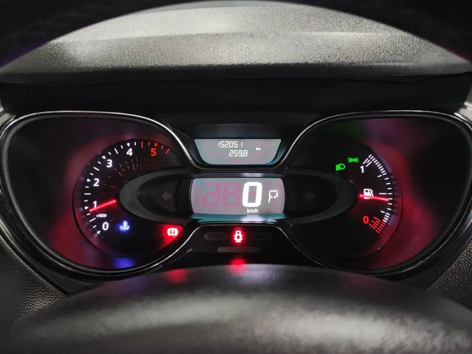 Renault Captur 1.5 dCi Exclusive EDC 49