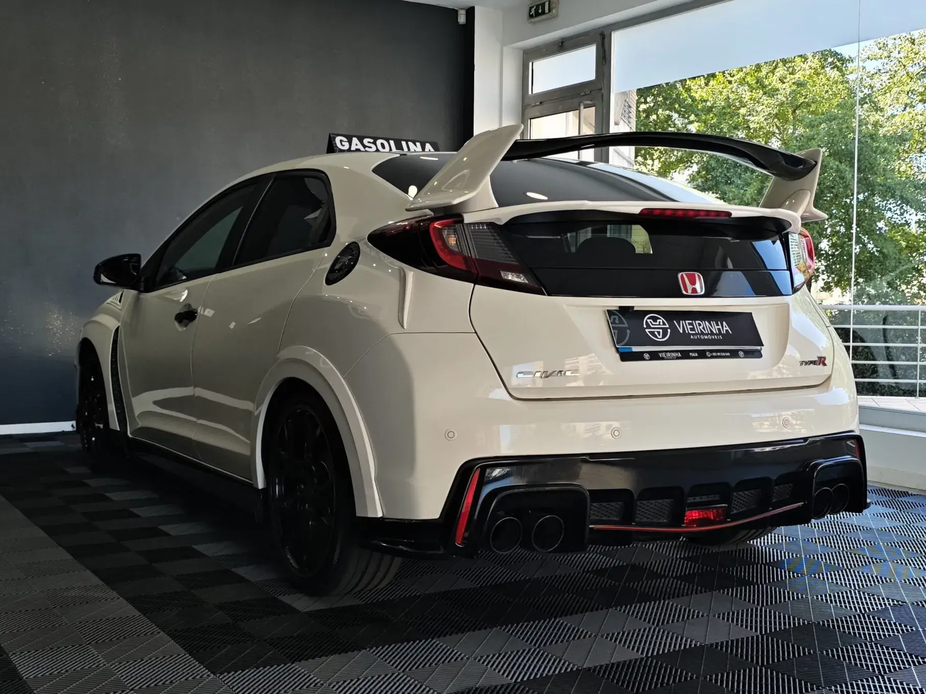 Honda Civic 2.0 VTEC Turbo Type R GT 28