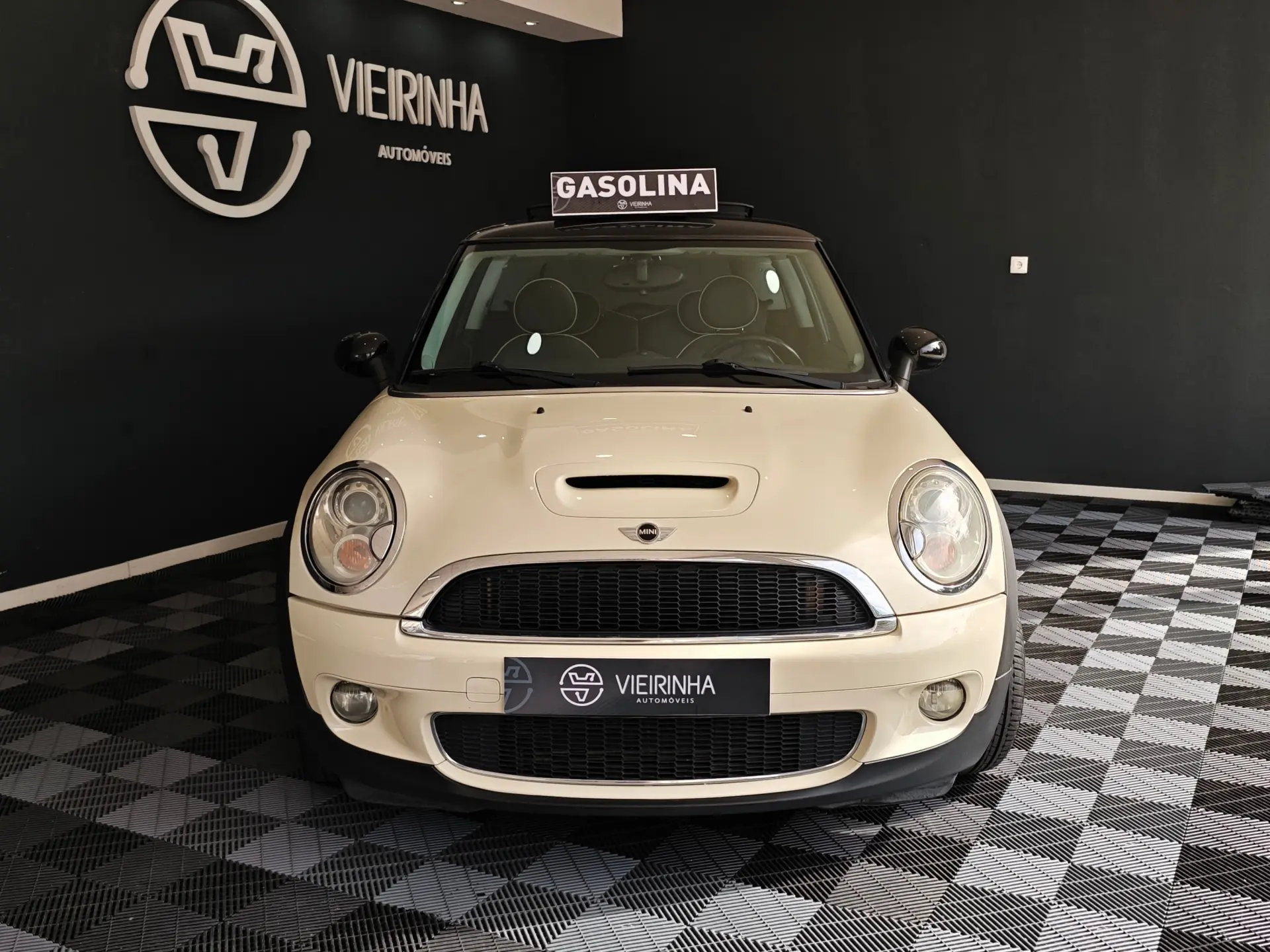 MINI 3 Portas Cooper S 11