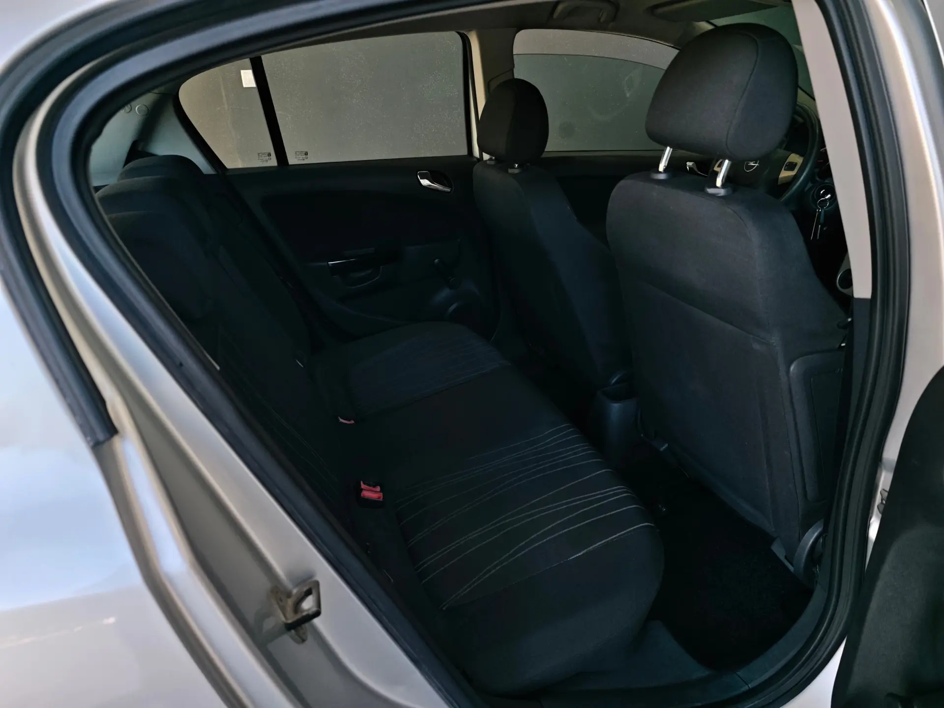 Opel Corsa 1.2 Enjoy 34
