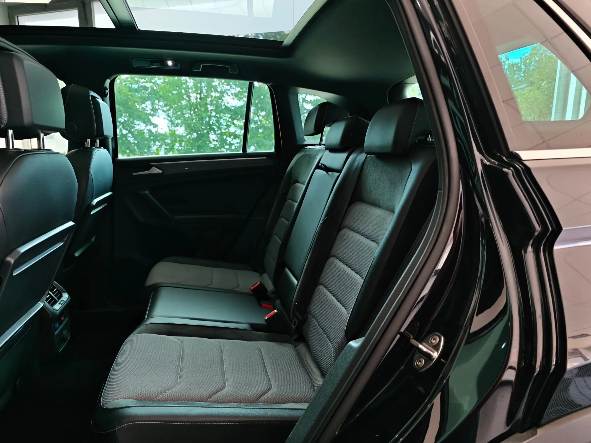 Volkswagen Tiguan 1.5 TSI R-Line DSG 64