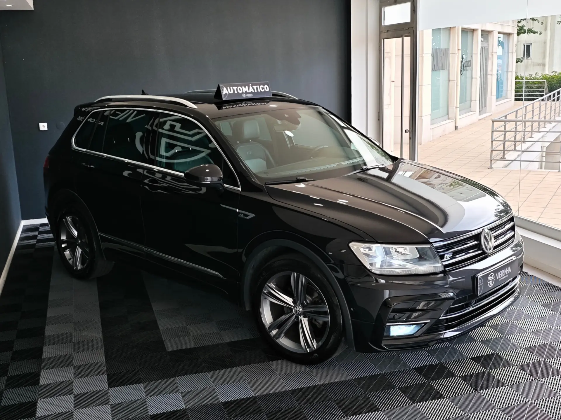 Volkswagen Tiguan 1.5 TSI R-Line DSG 21