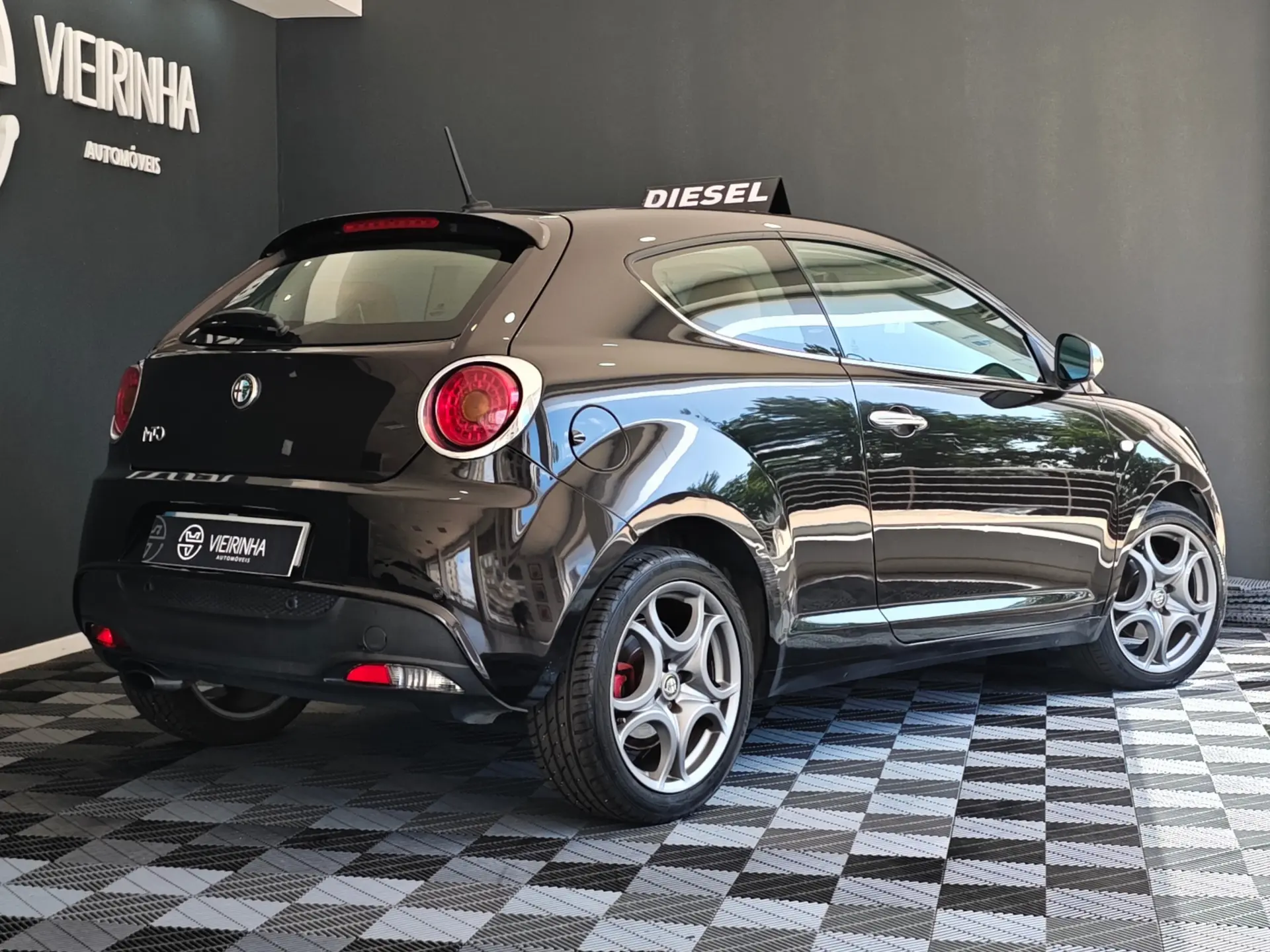 Alfa Romeo MiTo Distinctive 17