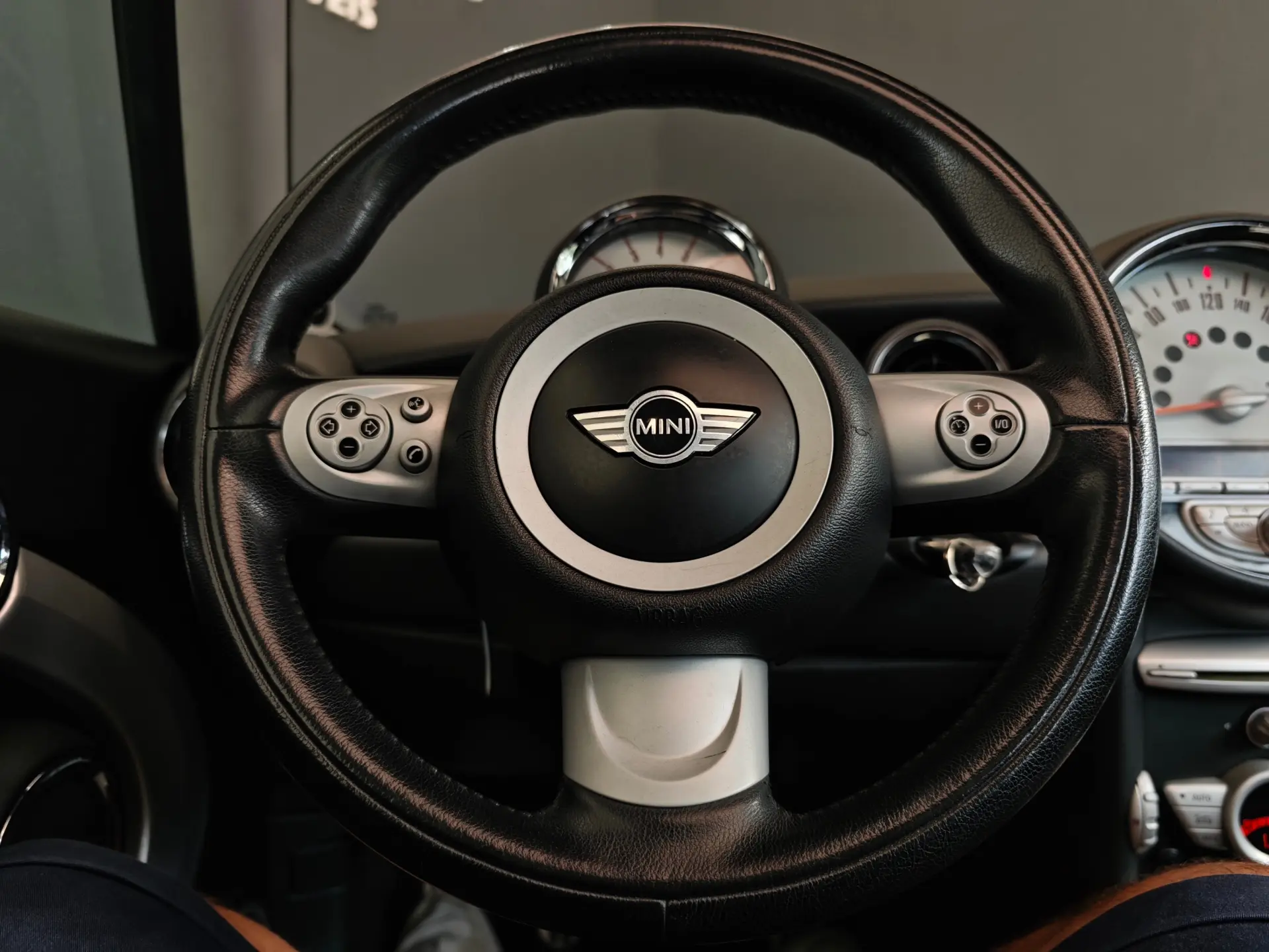 MINI 3 Portas Cooper S 52