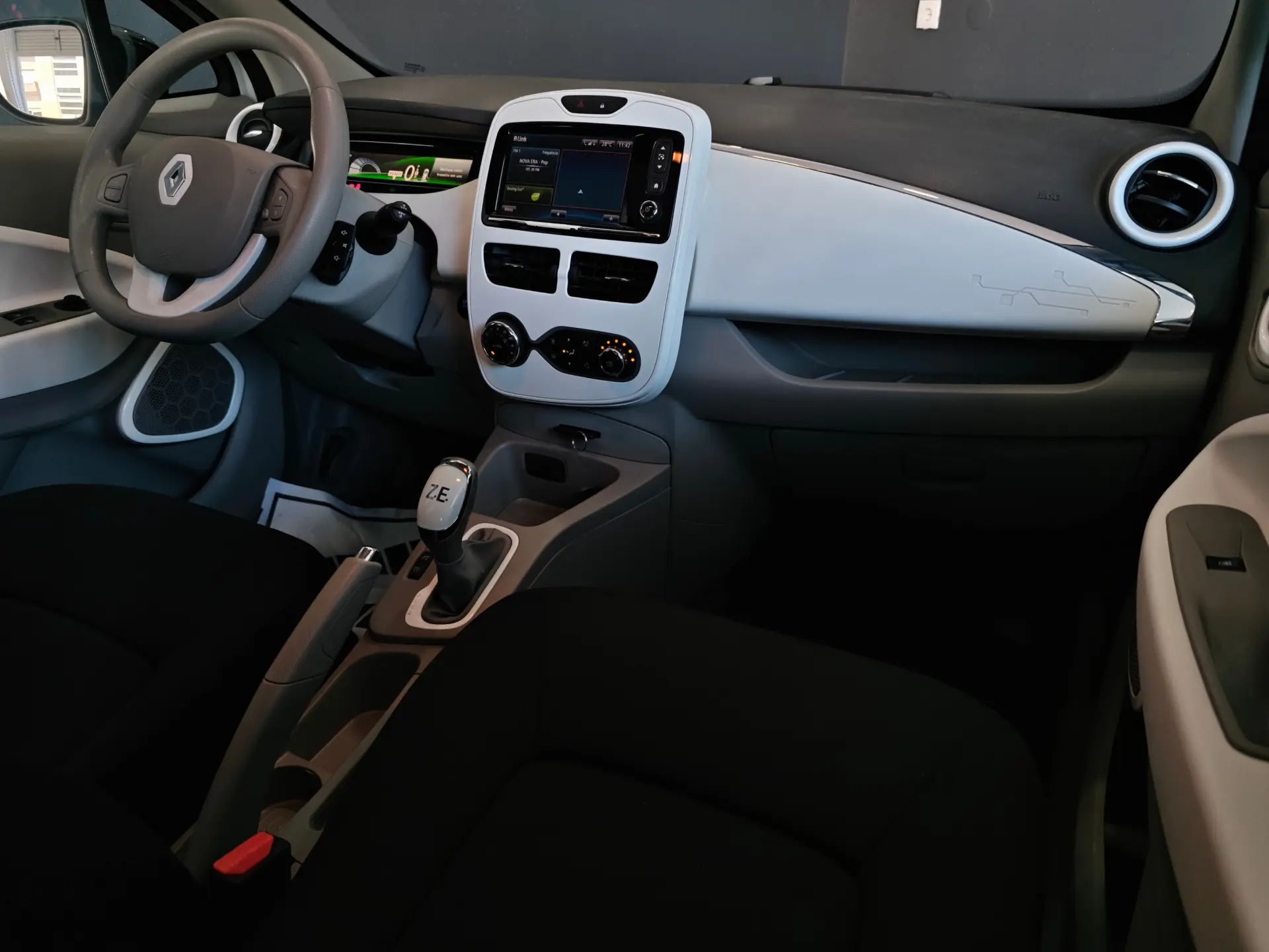 Renault Zoe (c/ Bateria) 22 kwh Life 44