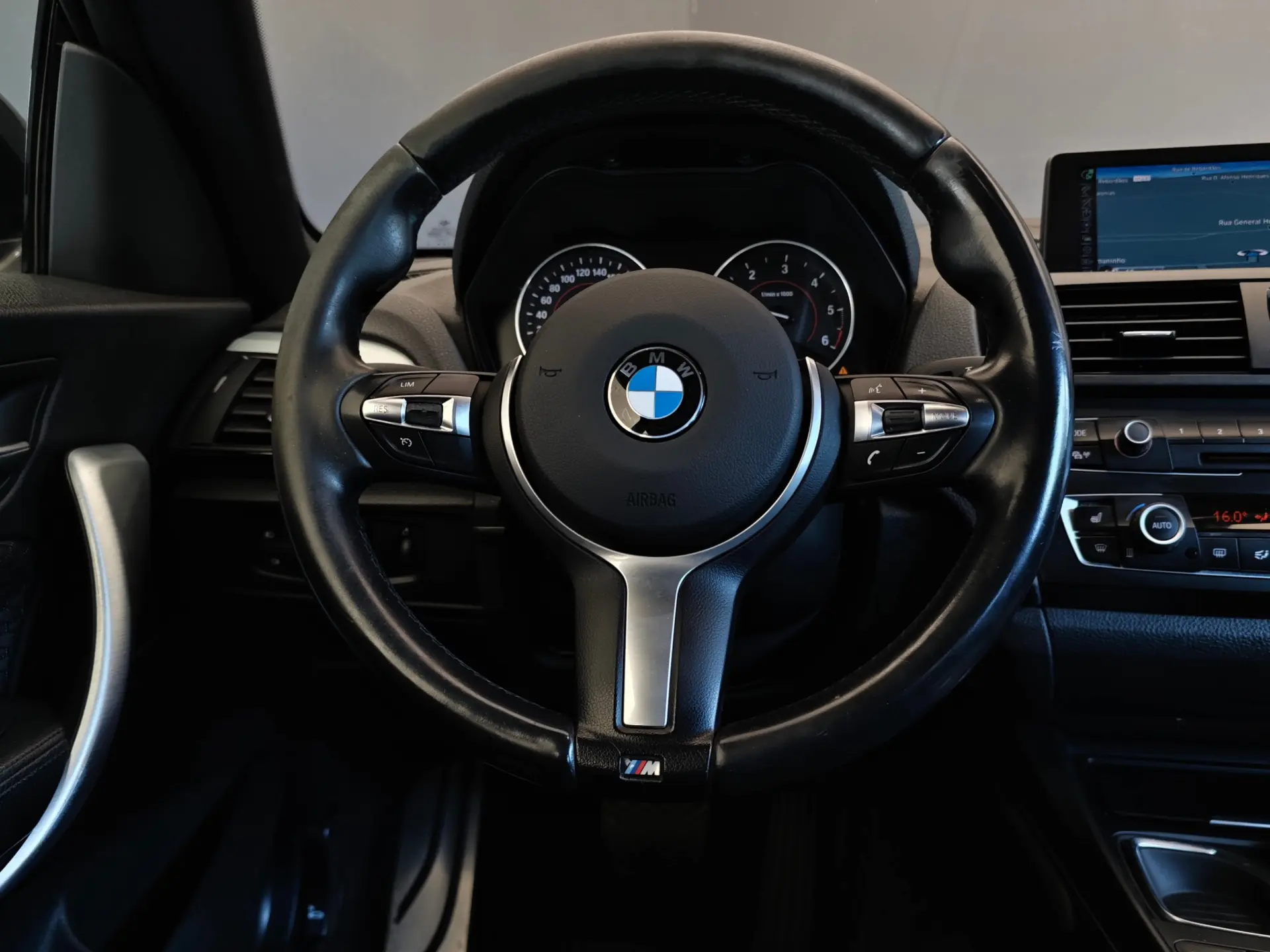BMW 118 dA Pack M 42