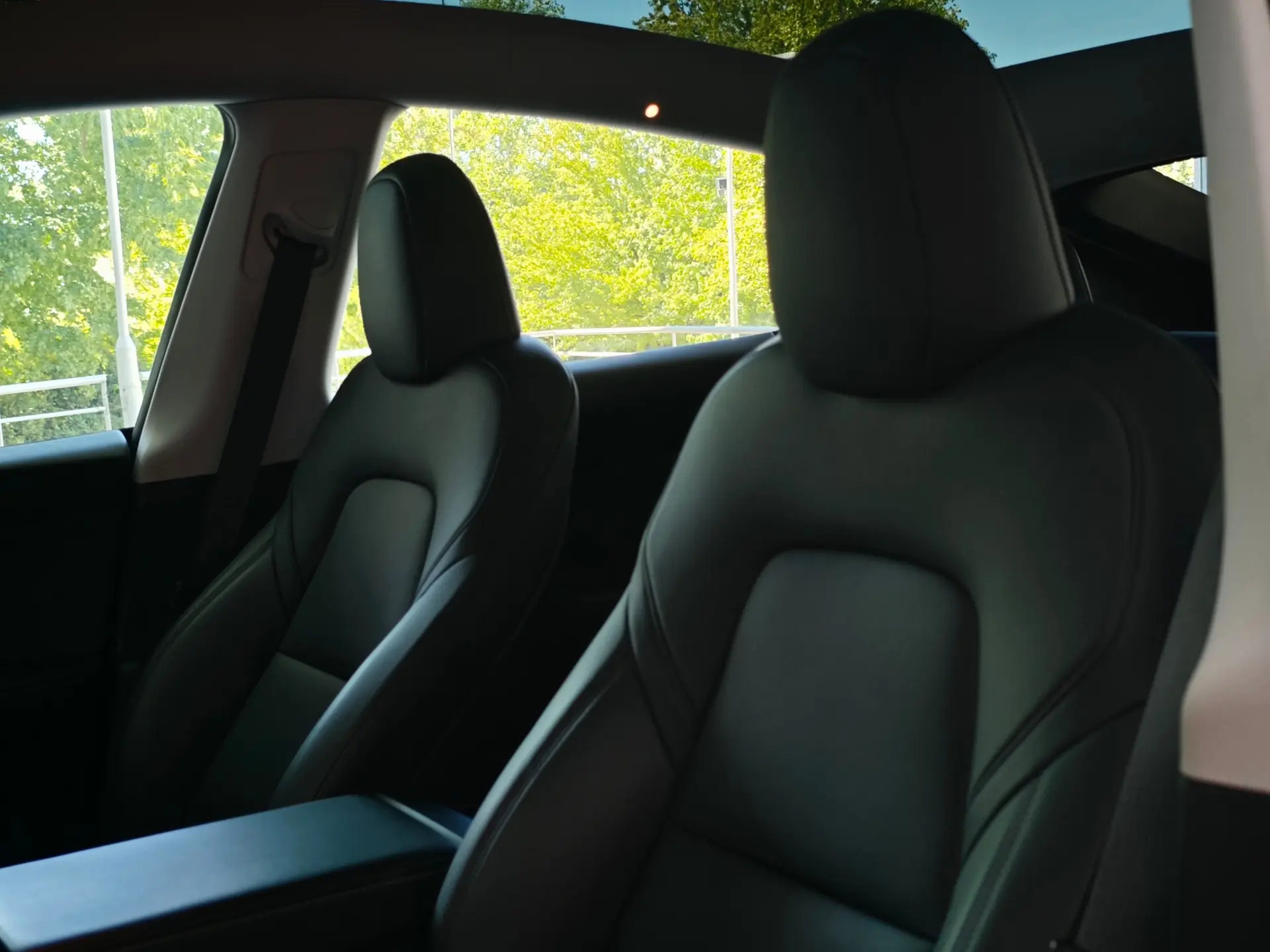 Tesla Model Y Performance Dual Motor AWD 30
