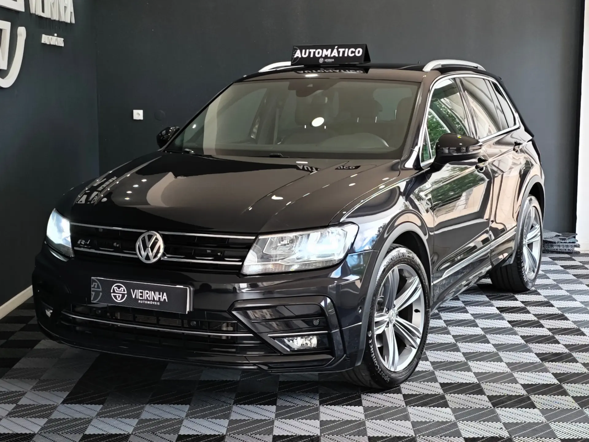 Volkswagen Tiguan 1.5 TSI R-Line DSG 11