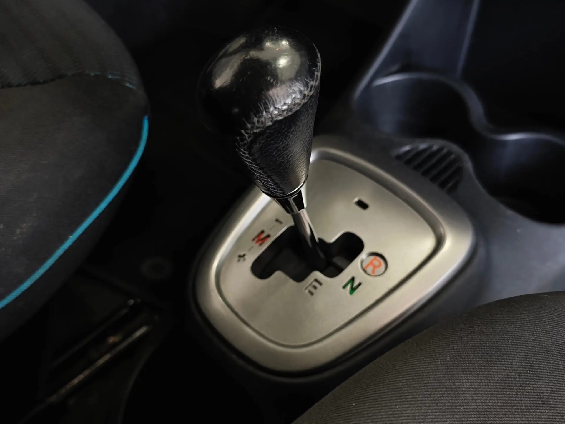 Peugeot 107 1.0 Sportium 2-Tronic 37