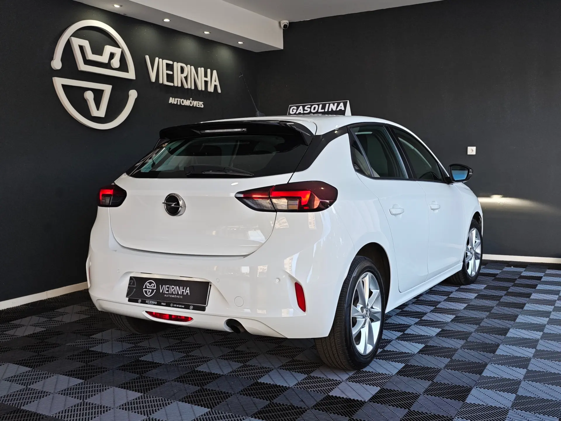 Opel Corsa 1.2 Elegance 24