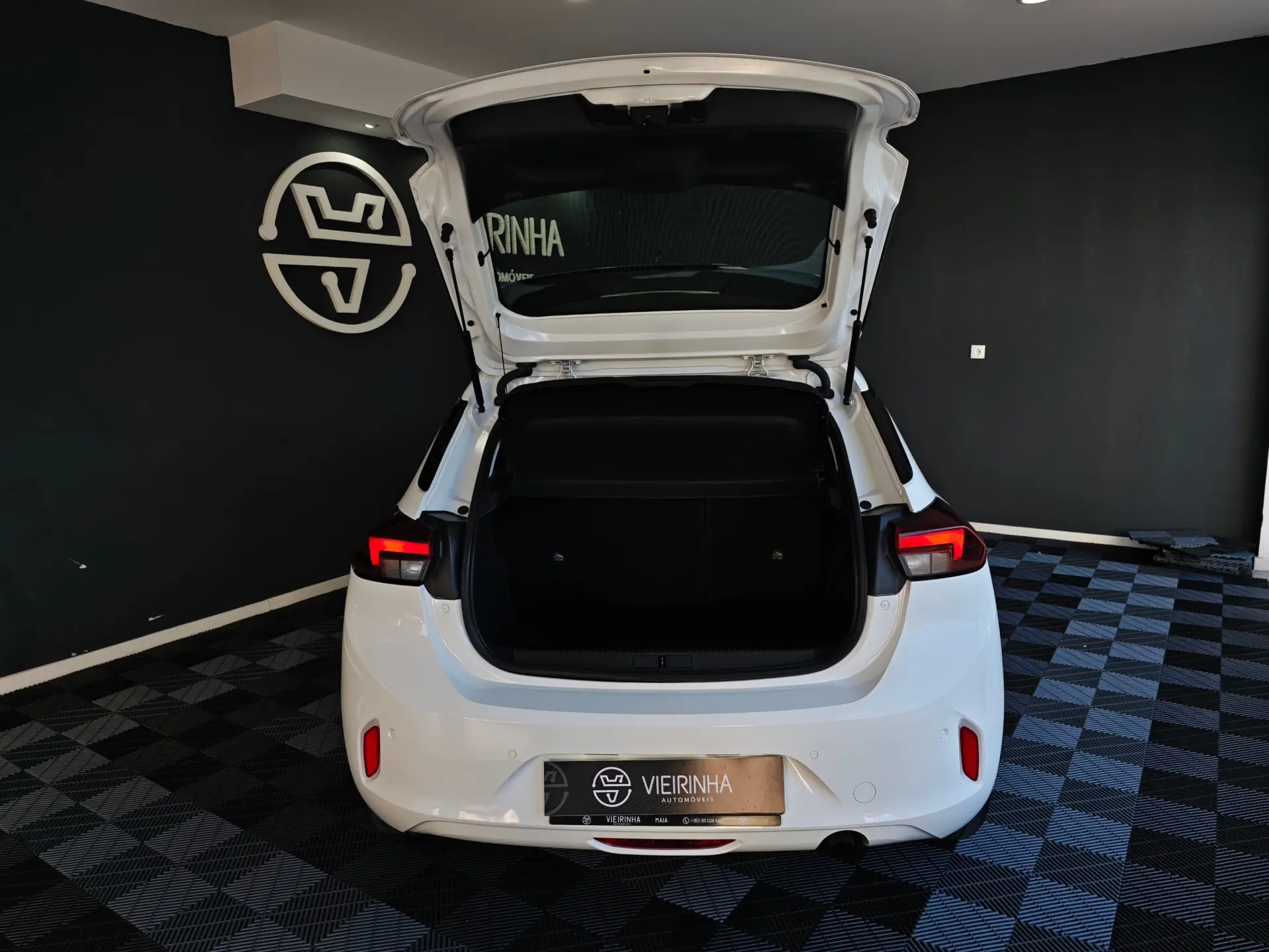 Opel Corsa 1.2 Elegance 62
