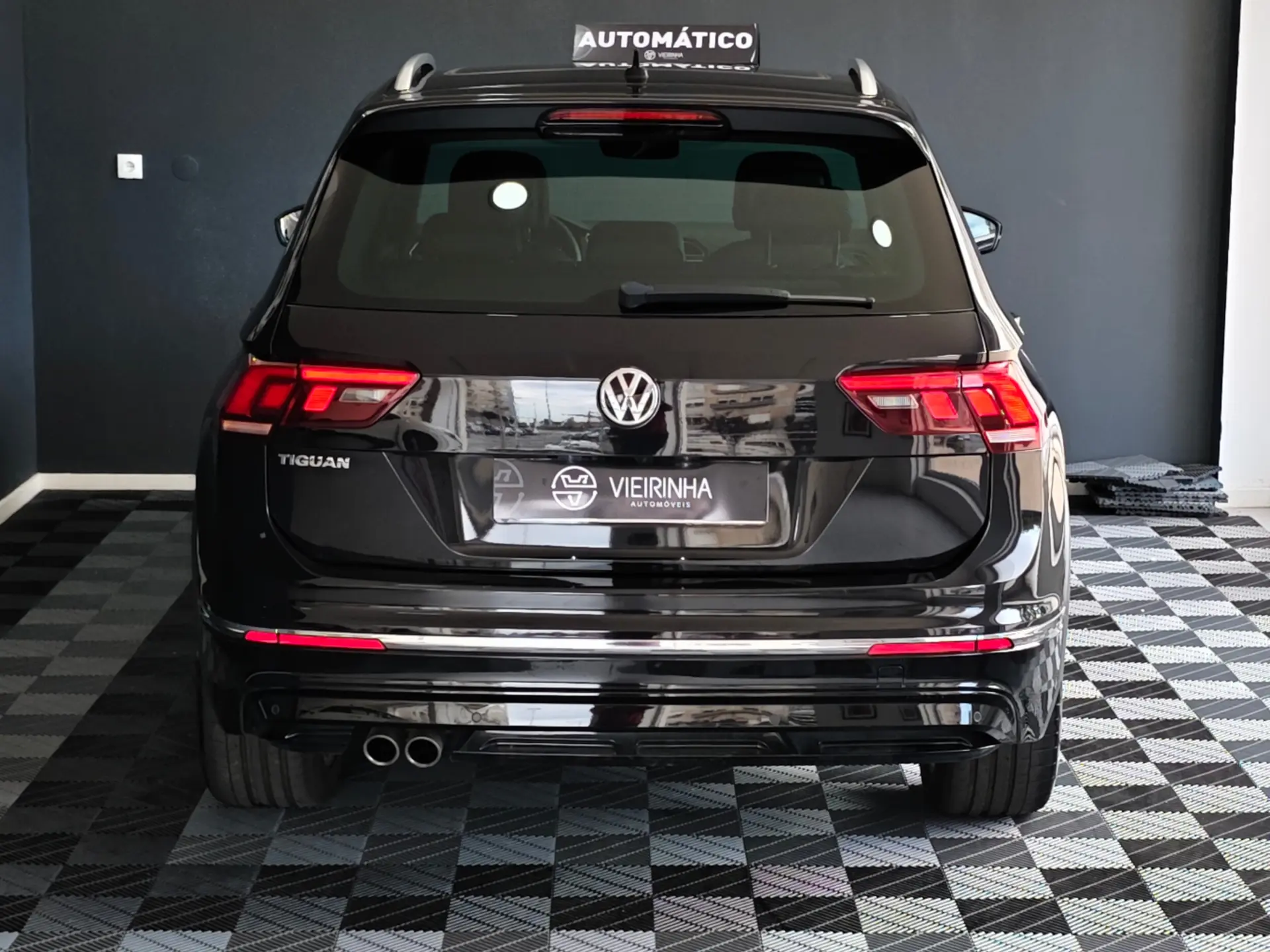 Volkswagen Tiguan 1.5 TSI R-Line DSG 29