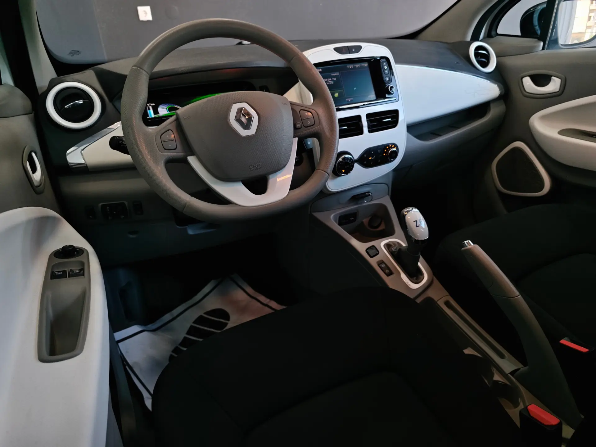 Renault Zoe (c/ Bateria) 22 kwh Life 32
