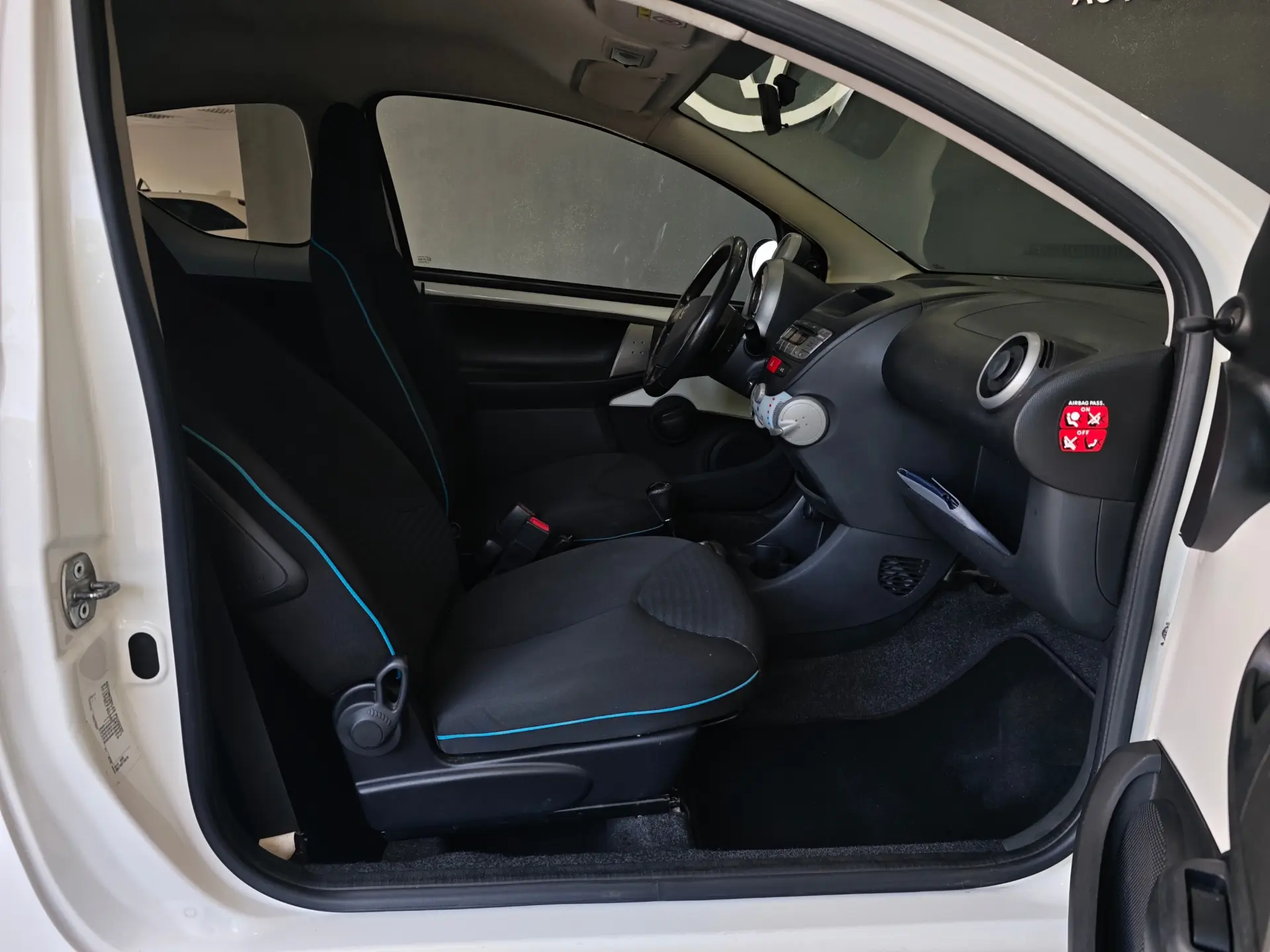 Peugeot 107 1.0 Sportium 2-Tronic 36