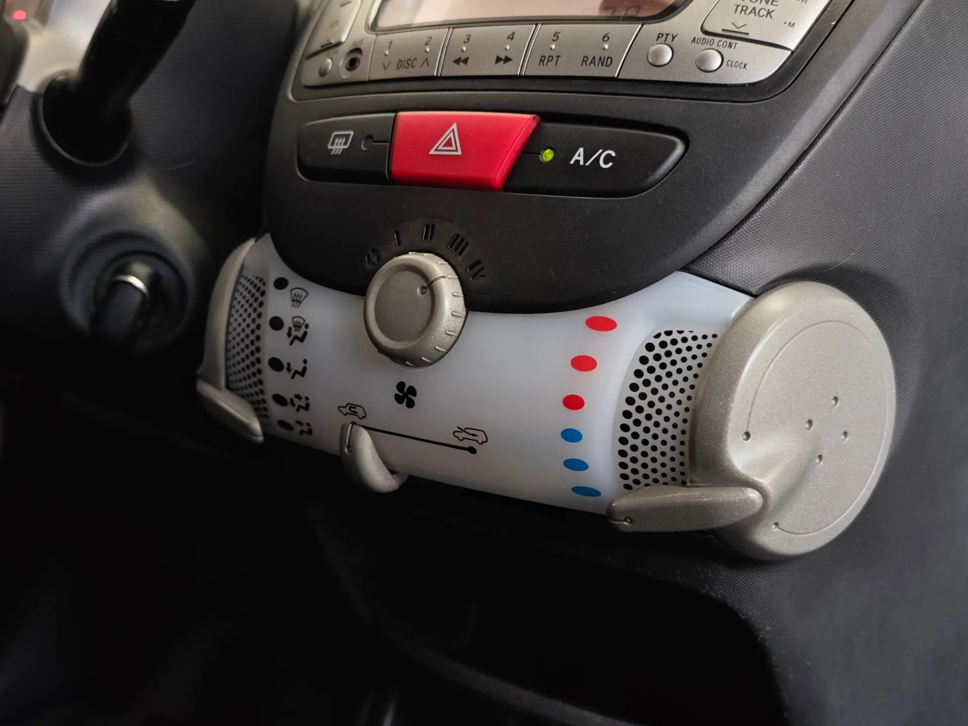 Peugeot 107 1.0 Sportium 2-Tronic 38